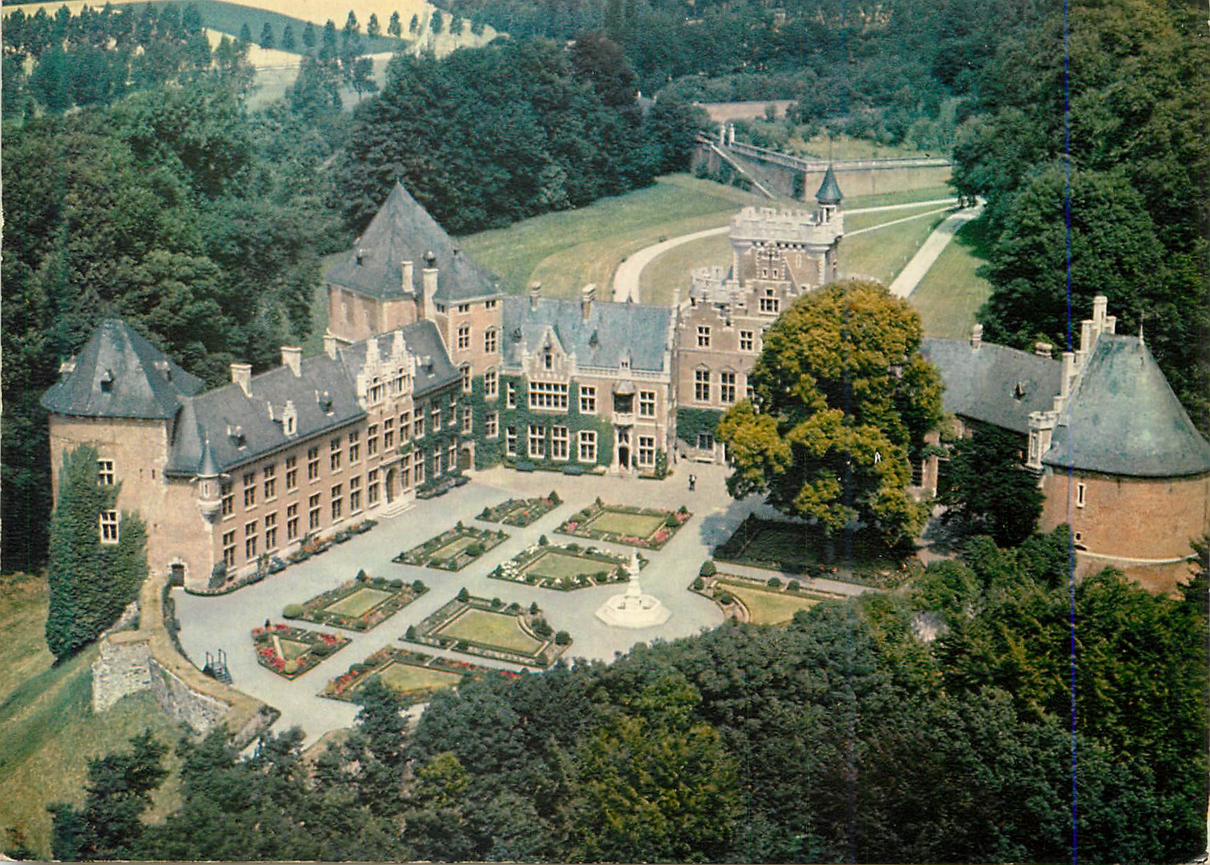 CPM Chateau Gaasbeek Lez Bruxelles Vue aerienne d'ensemble