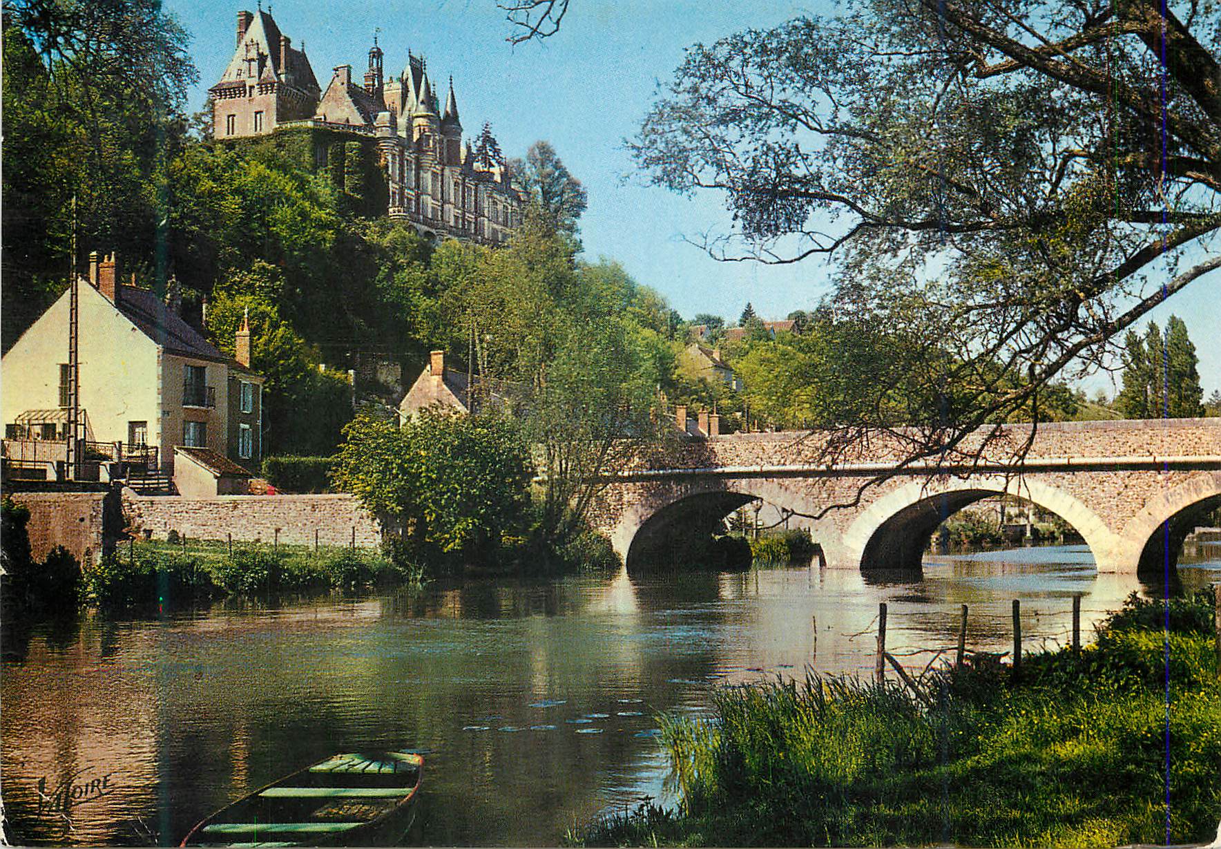 Château de la Loire — Vue sur la rivière et le pont — Éditeur V. Loire