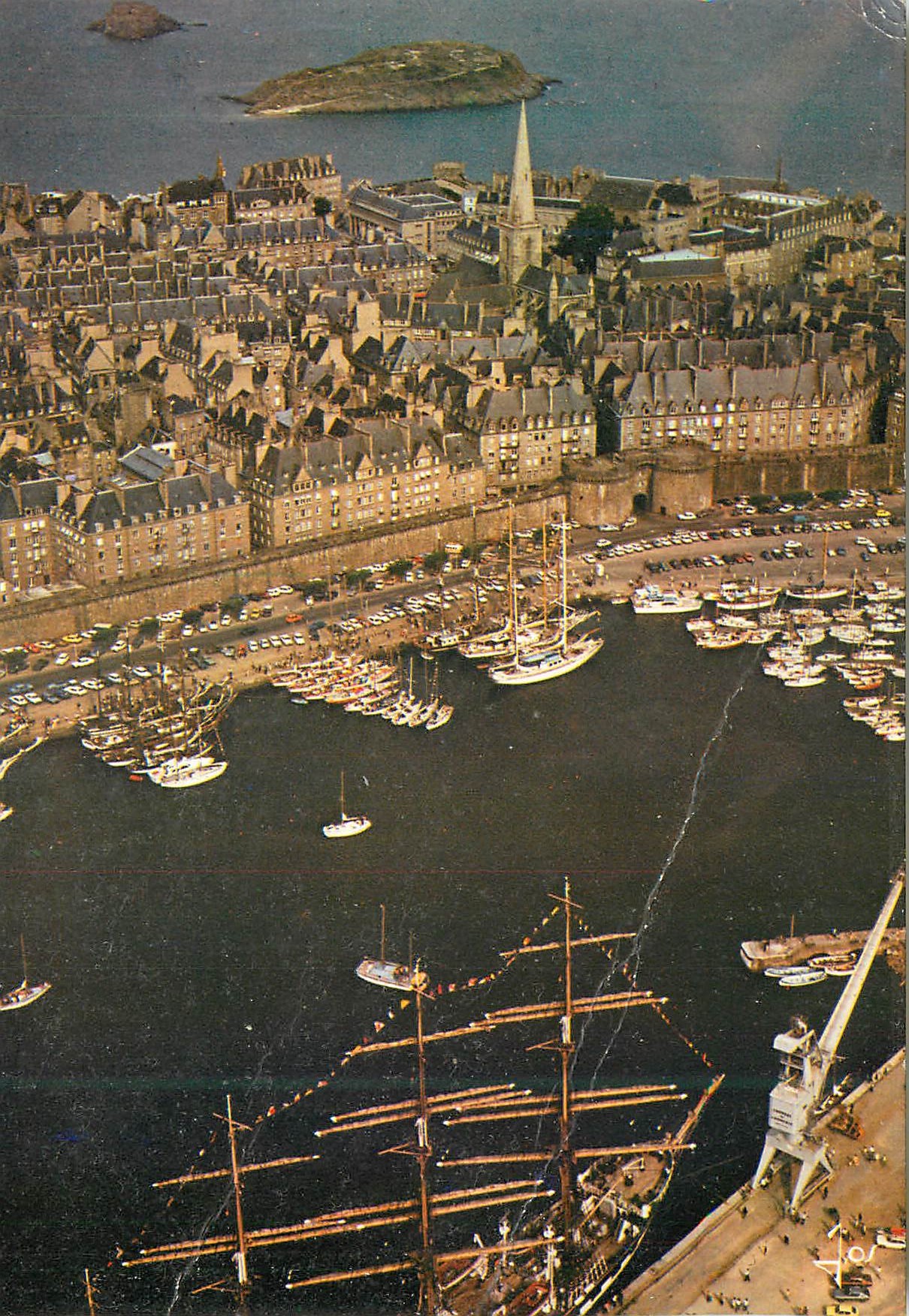 Port de Saint-André — vue aérienne — éditeur non visible