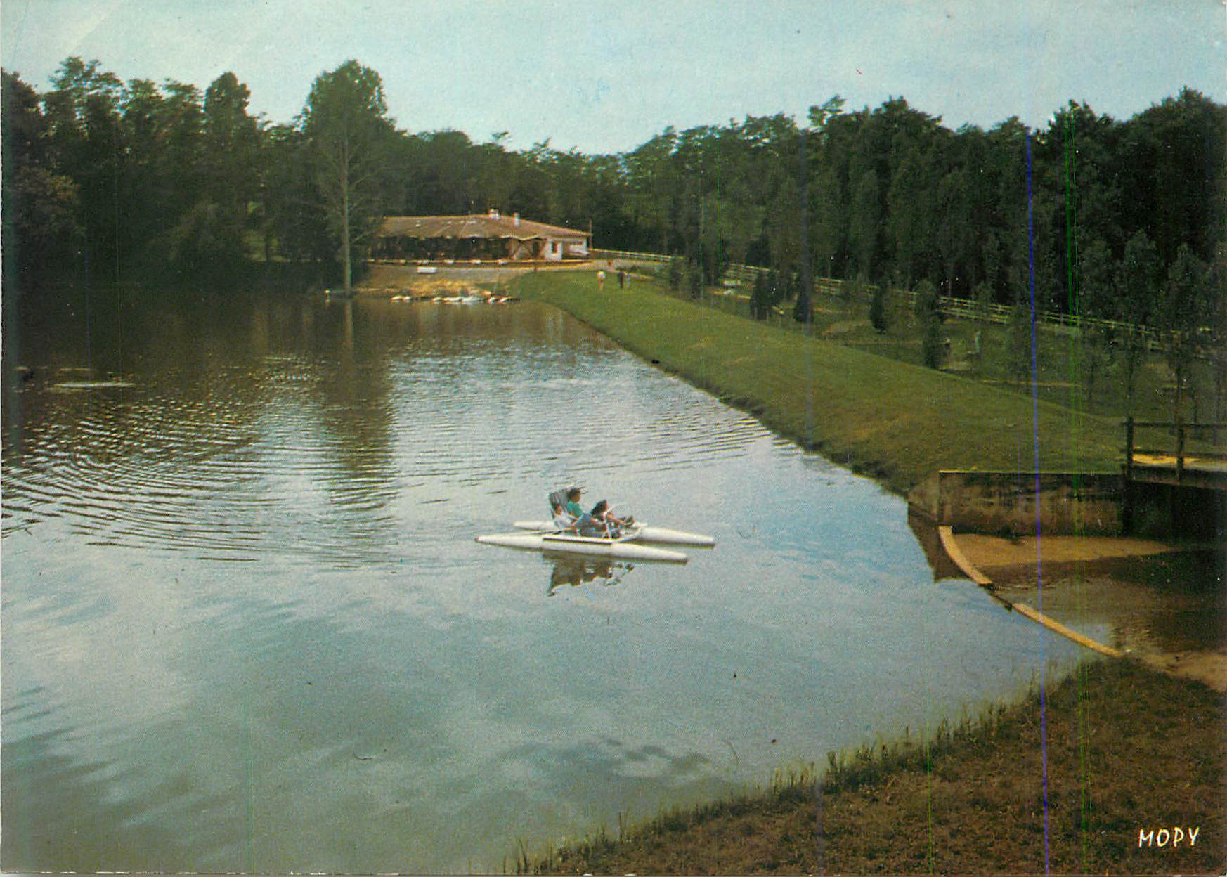 CPM Pouillon Les Landes Touristiques France Le Lac de Luc Bateau