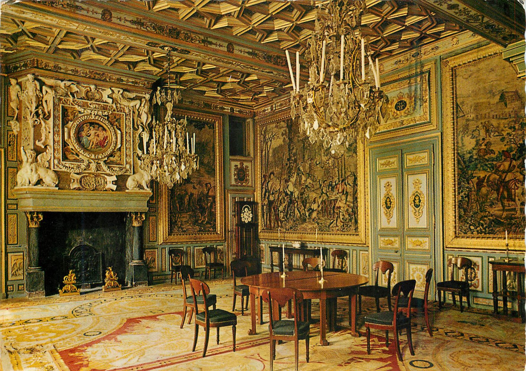 Esszimmer des Schlosses Chambord — Innendekoration — Verlag nicht sichtbar