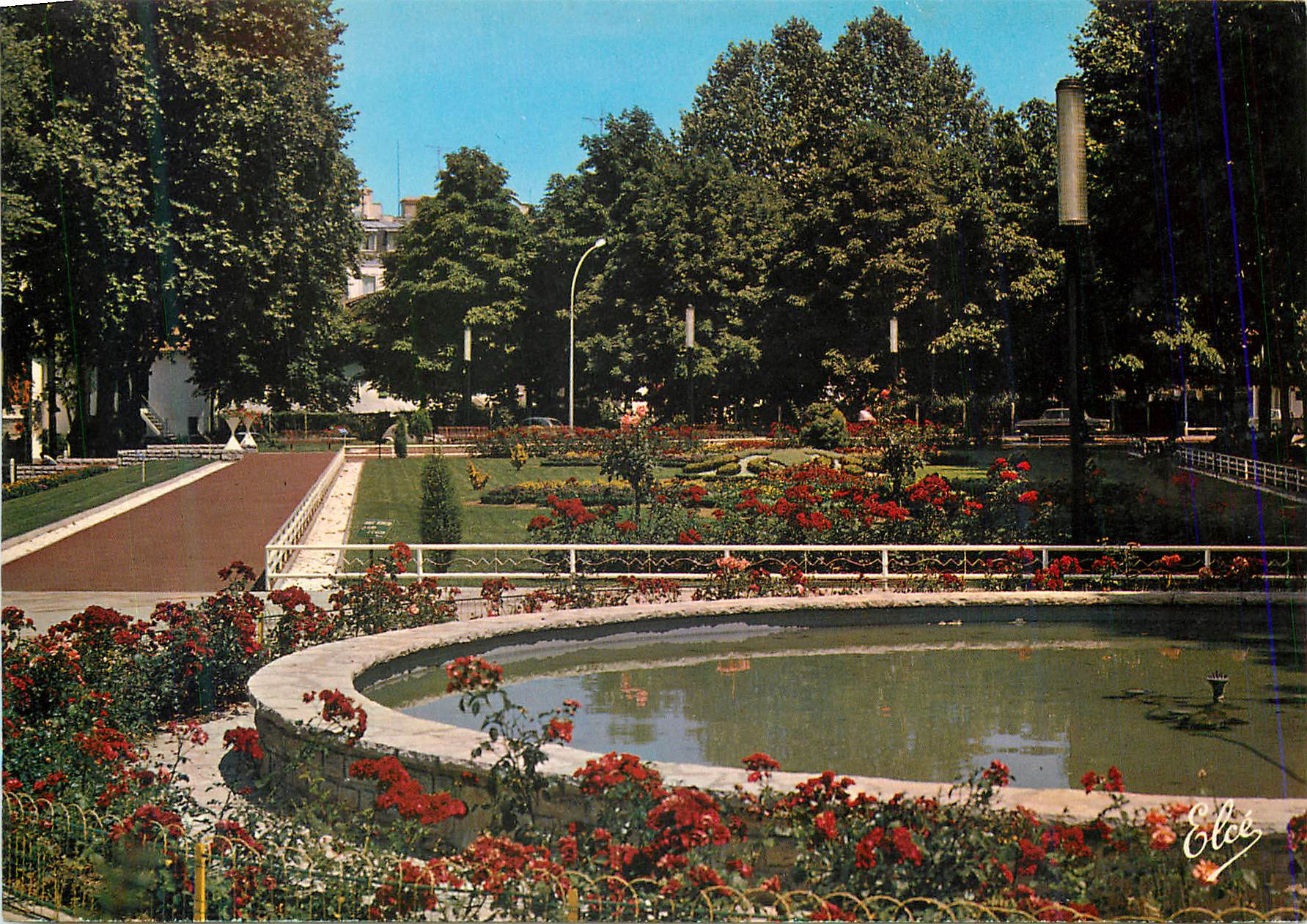 CPM Dax (Landes) Les Jardins Fleuris sur les Bords de l'Adour et le Nouveau Bassin