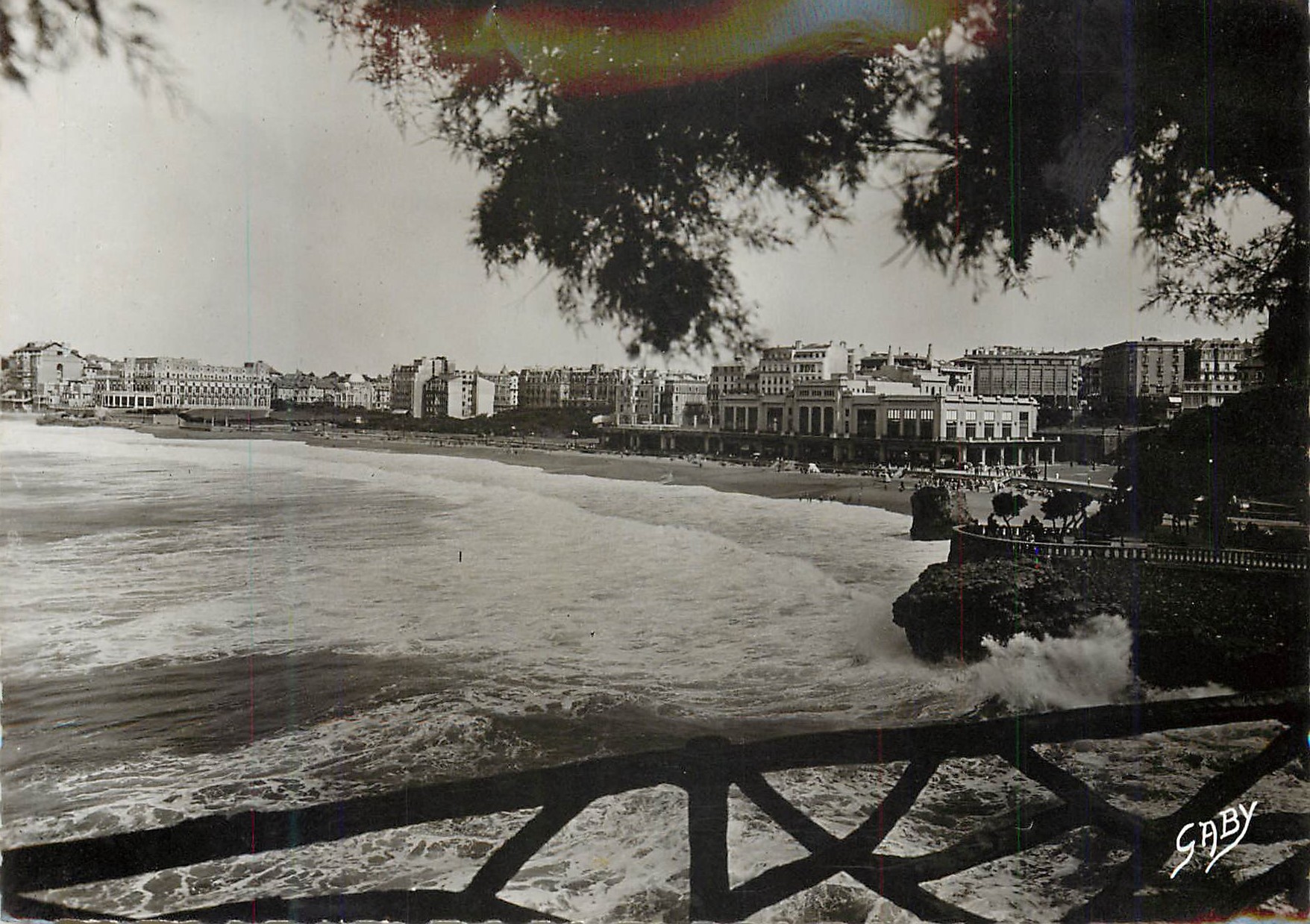 CPM Biarritz (Bses Pyr) La Grande Plage et le Casino