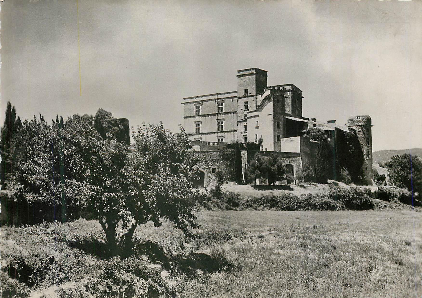 Château de Montfaucon — vue générale — éditeur inconnu