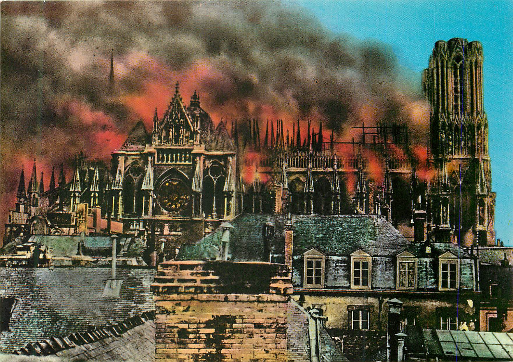 CPM Reims (Marne) la Cathedrale Pendant l'Incendie du 19 Septembre 1914  Militaria