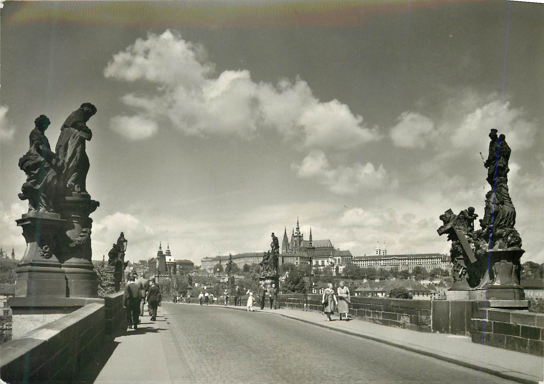 CPM Praha Pont Charles et le Chateau de Prague
