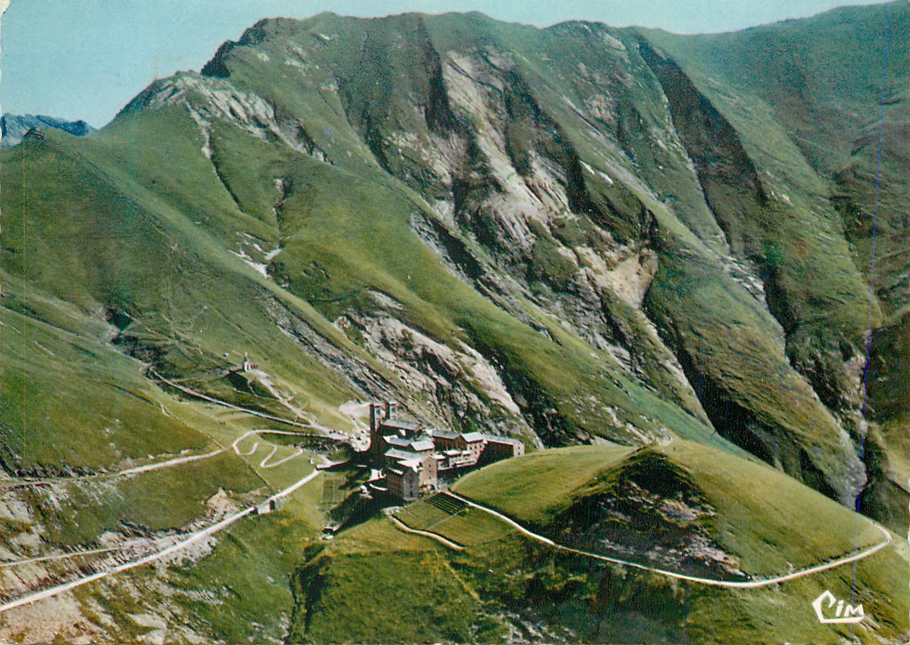 CPM Notre Dame de la Salette Alt 1770m Le Sanctuaire entre le Planeau et le Chamoux