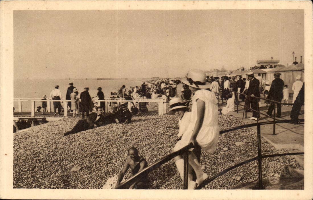 Dieppe CPA La plage