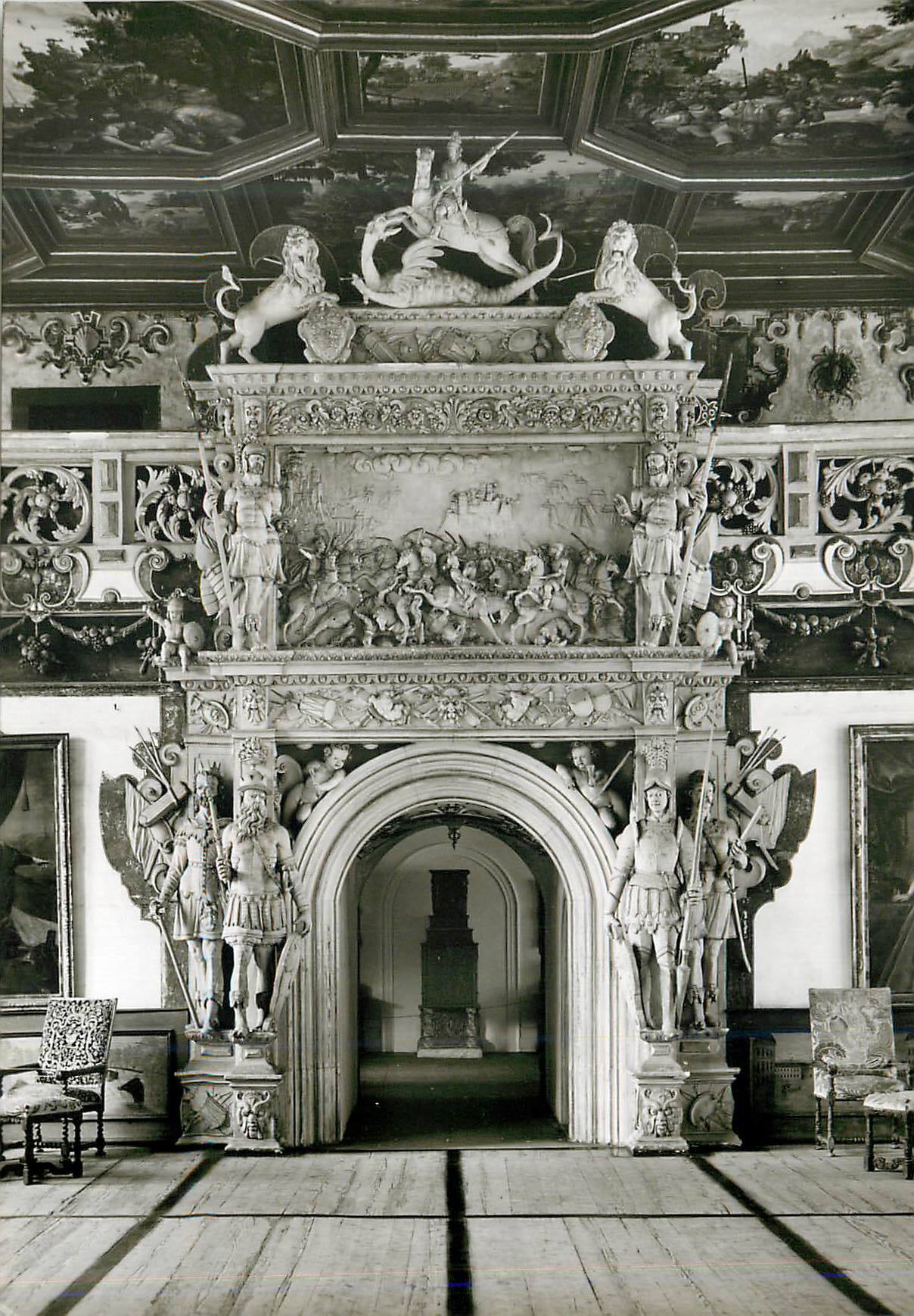 CPM Schloss Weikersheim Portal im Rittersaal