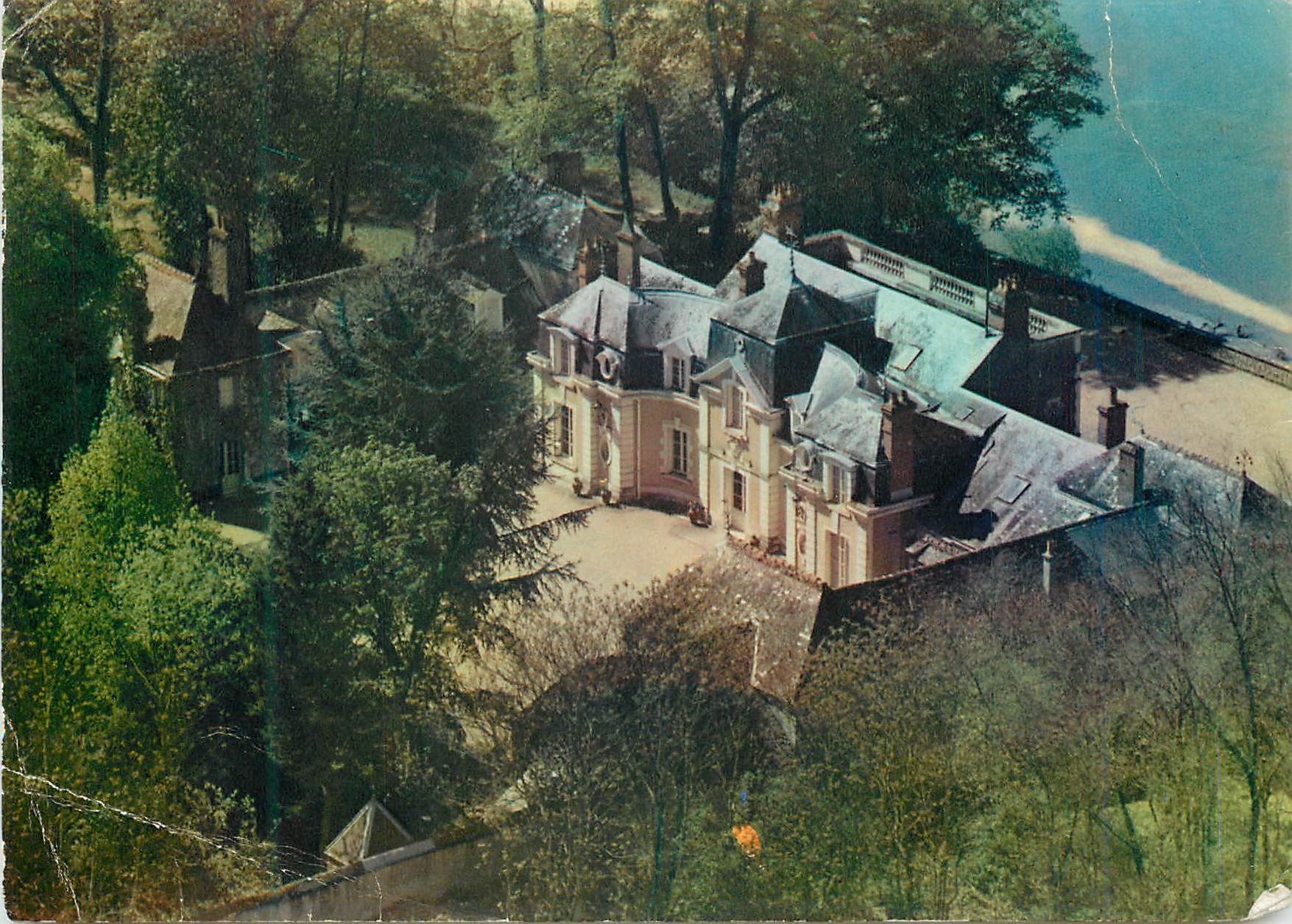 Château de la Grivaudière — vue aérienne — éditeur non identifiable