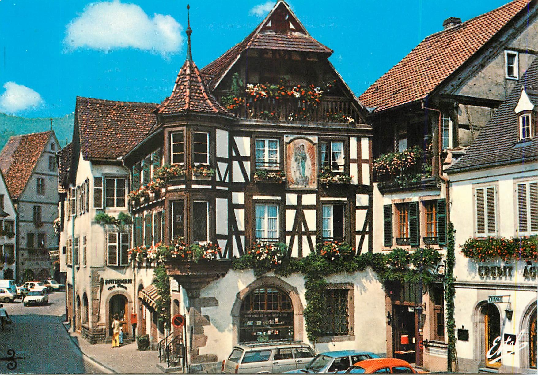 CPM Kaysersberg (Haut Rhin) Au Pays des Cigognes Maison ancienne a pans de Bois et Oriel (XVIe Siecle)