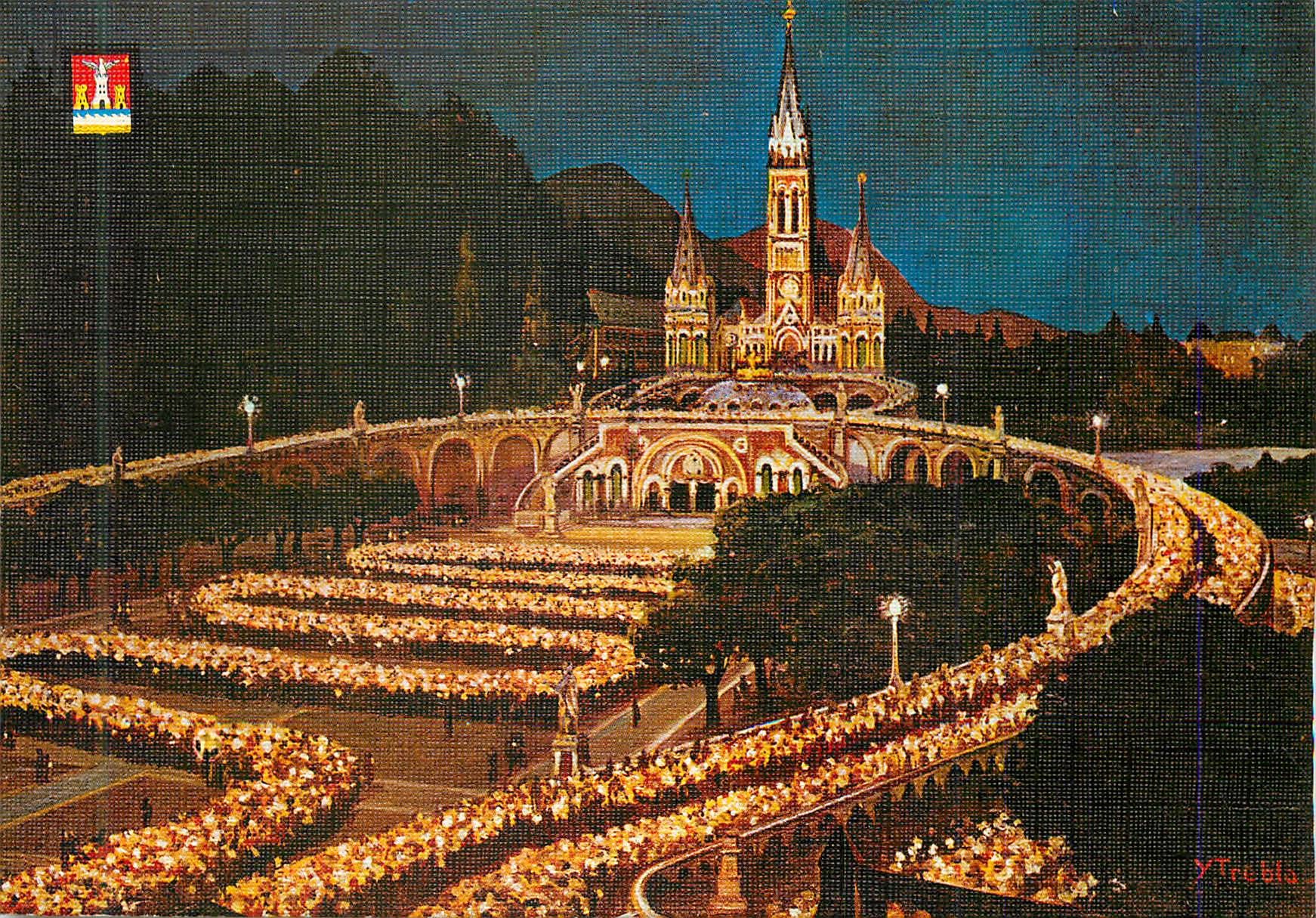 CPM Lourdes La Basilique Illuminee
