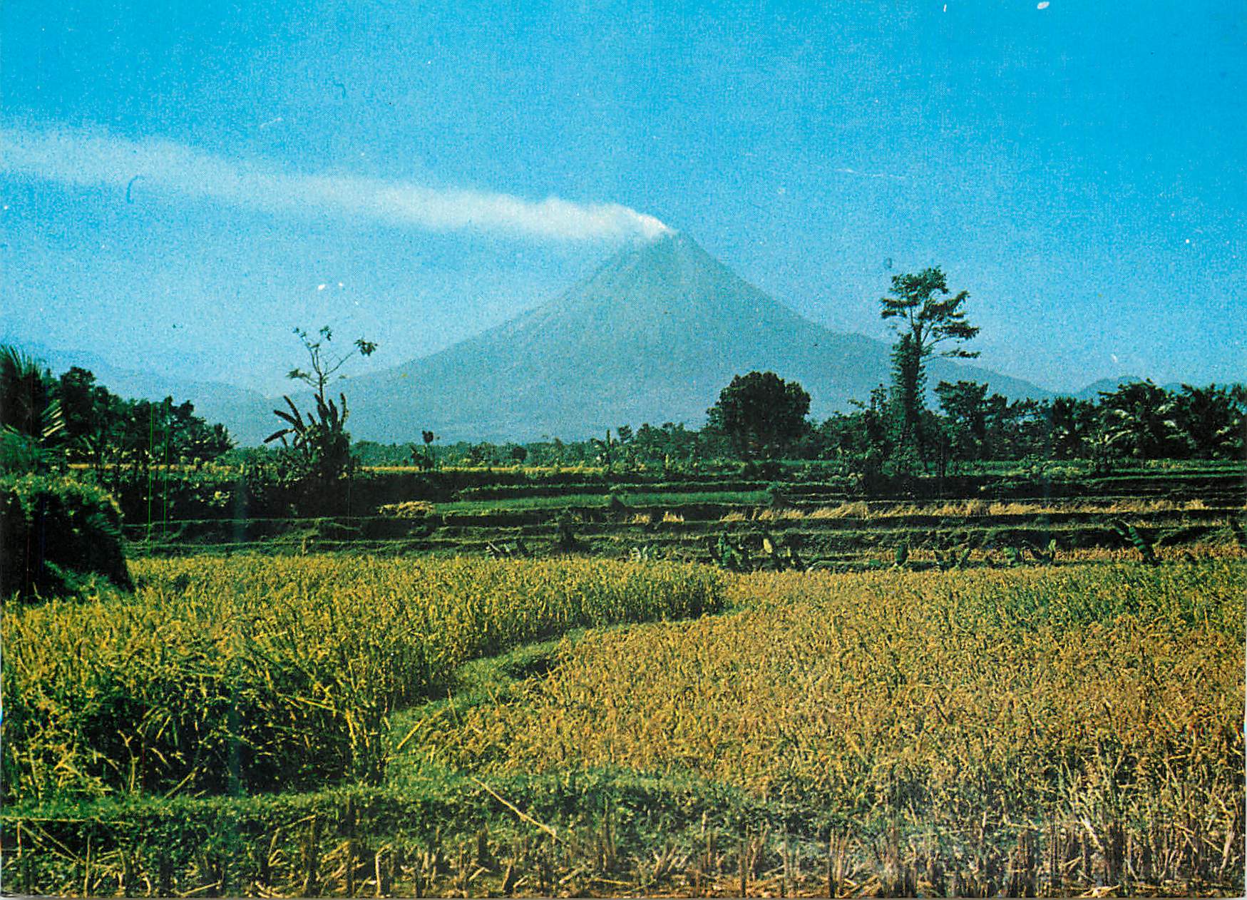 CPM Merapi Vulcano Near Yogyakarta Indonesia