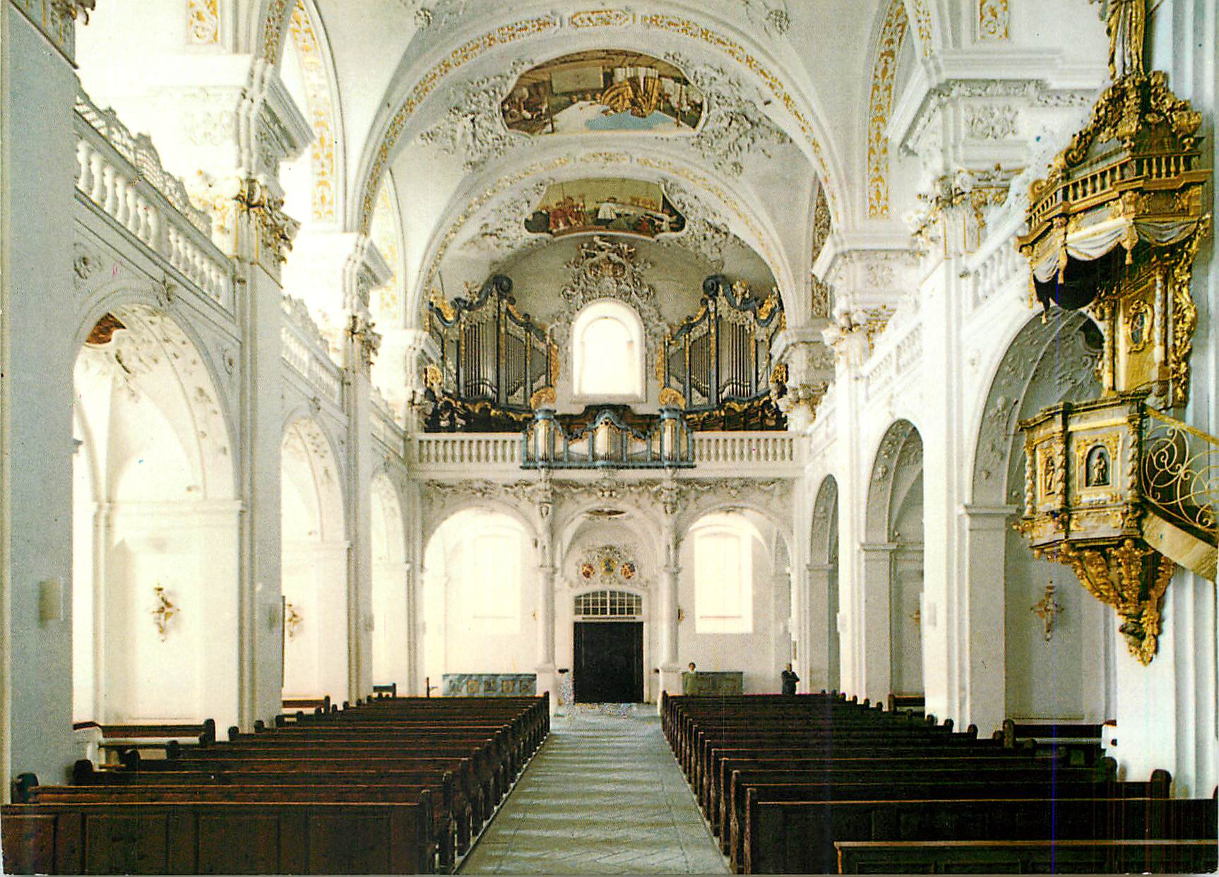 CPM Disentis Inneres der Klosterkirche Blick Gegen den Eingang und die Orgel Orgue