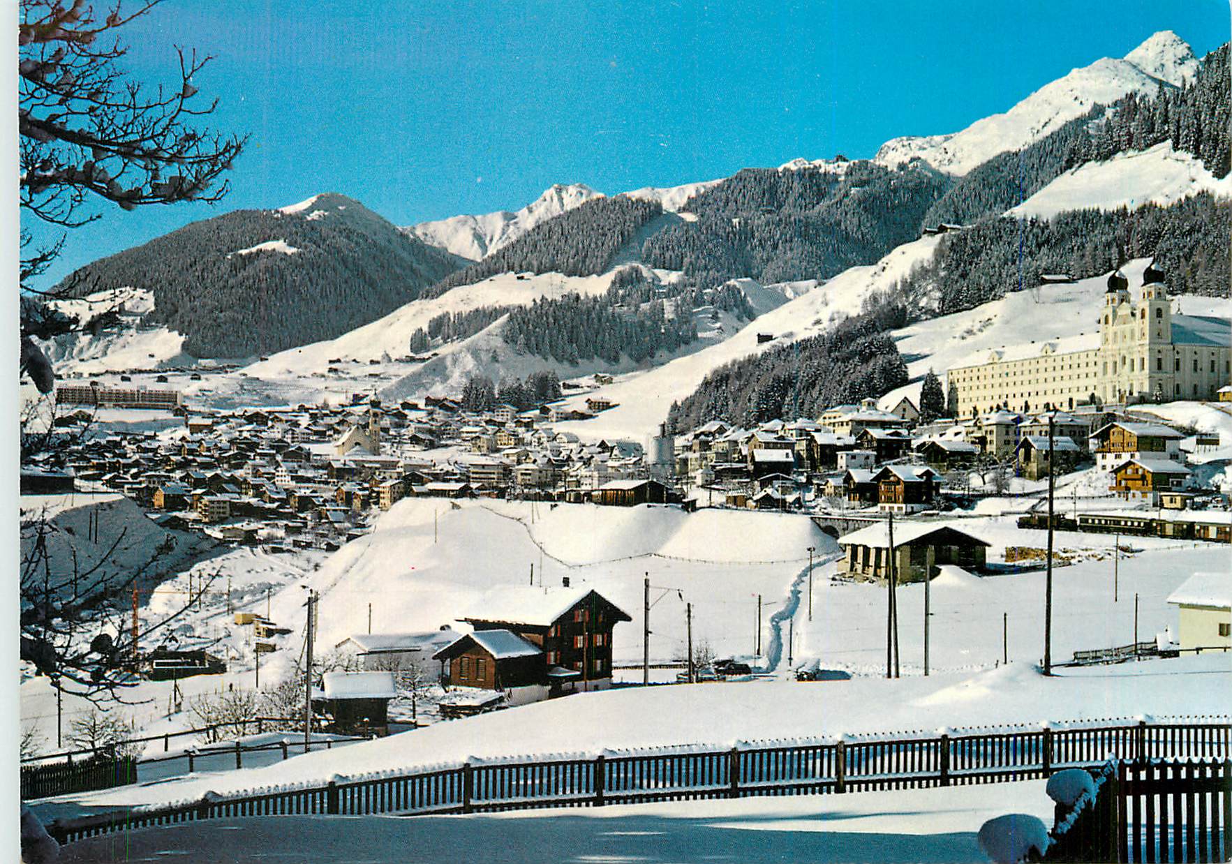 CPM Disentis 1130 m Blick Gegen Segnas Acletta und Caischavedra