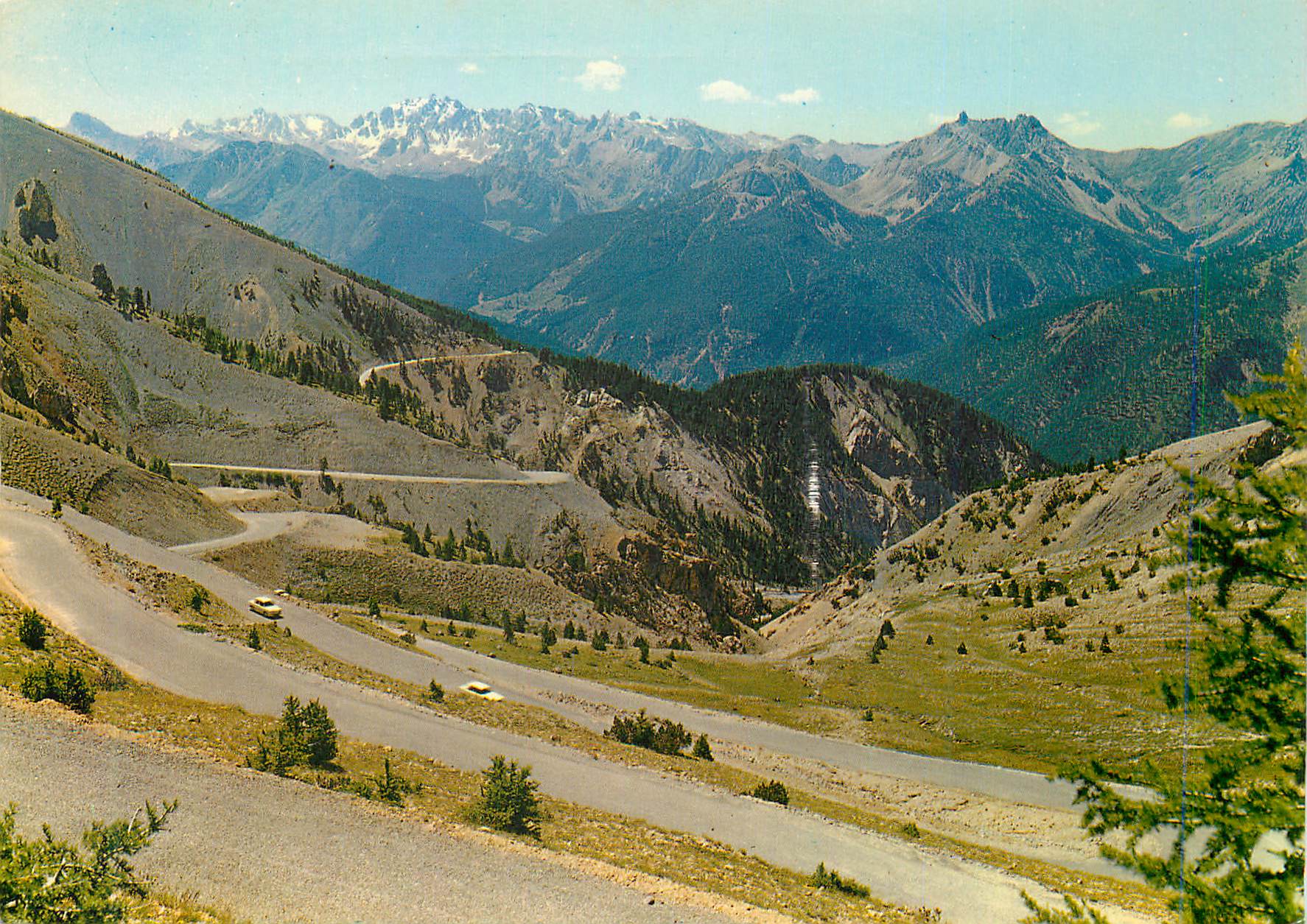 CPM Le Col d'Izoard (Hautes Alpes) la Route des Grandes Alpes