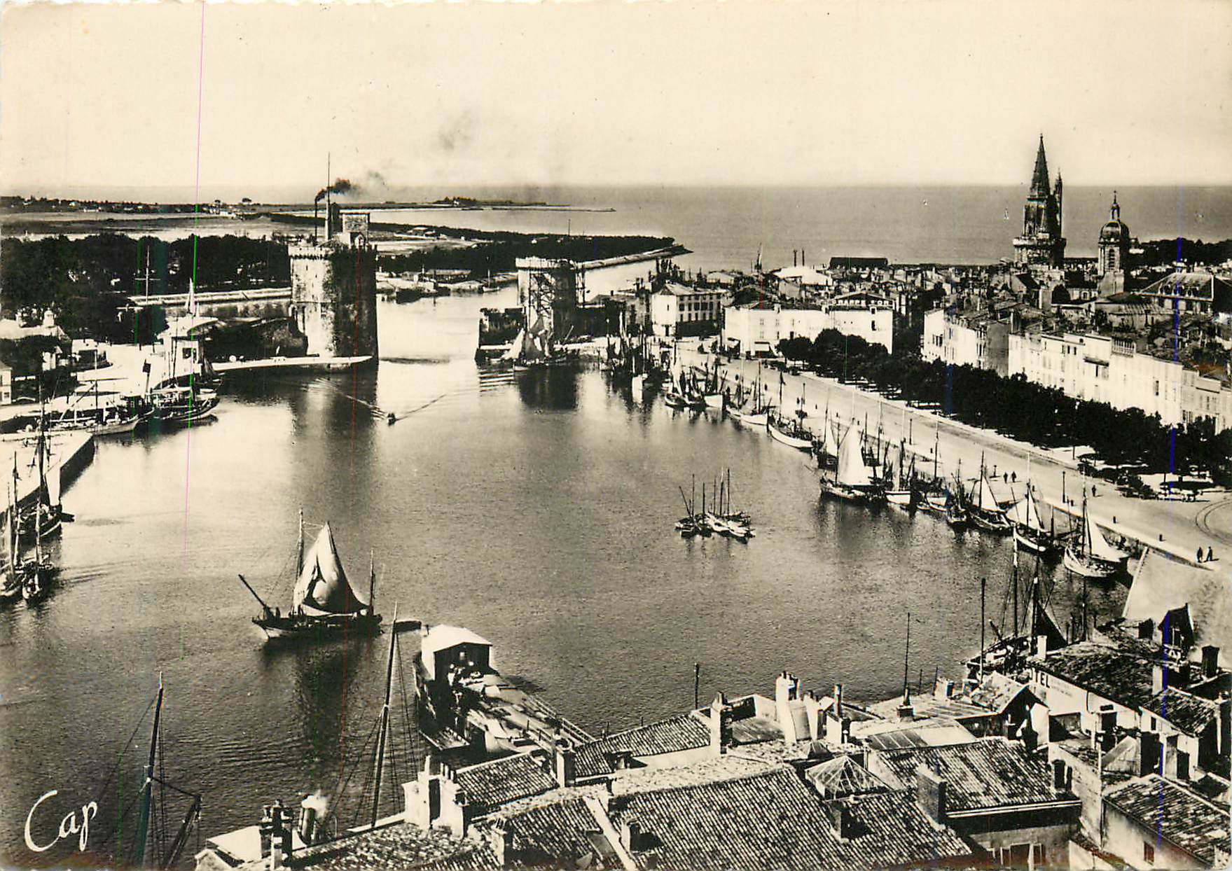 Port de La Rochelle — vue aérienne — Cap