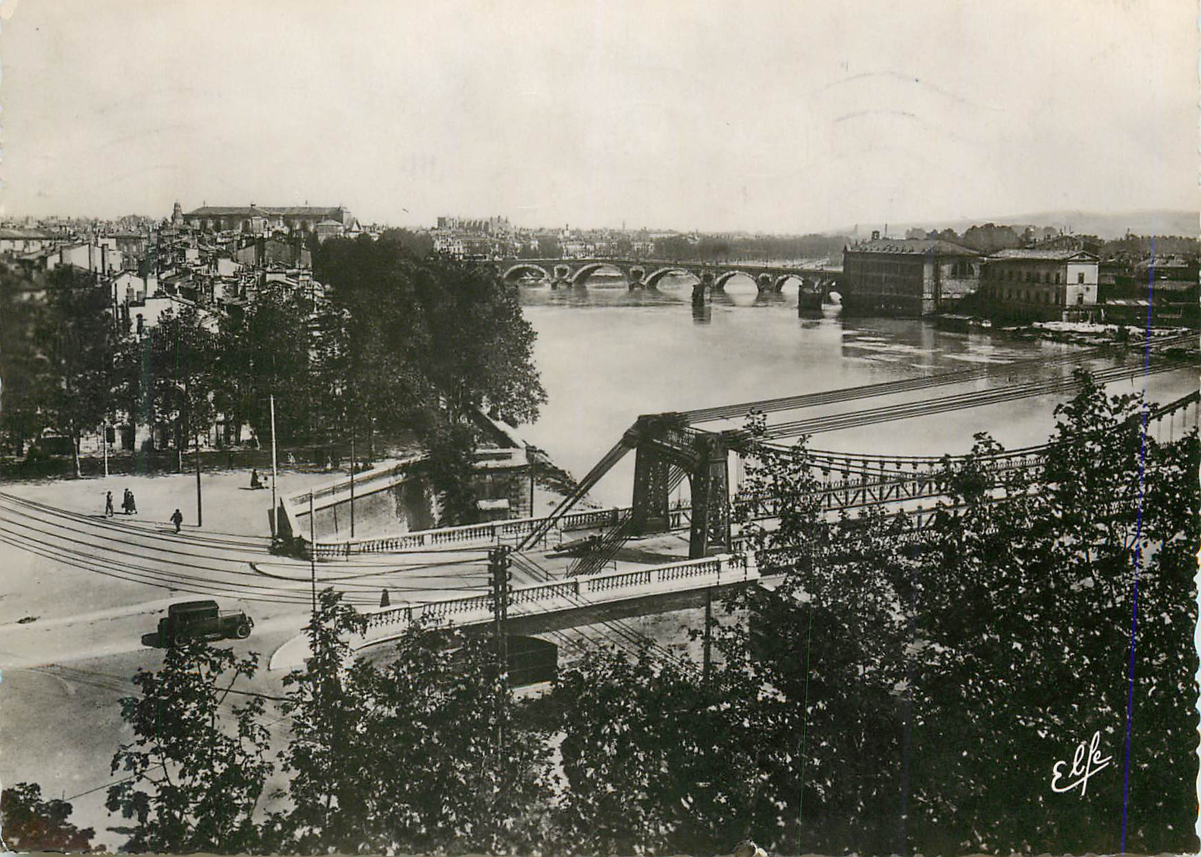 Vue de la Garonne à Toulouse — ponts et quai — Éditeur Elfe