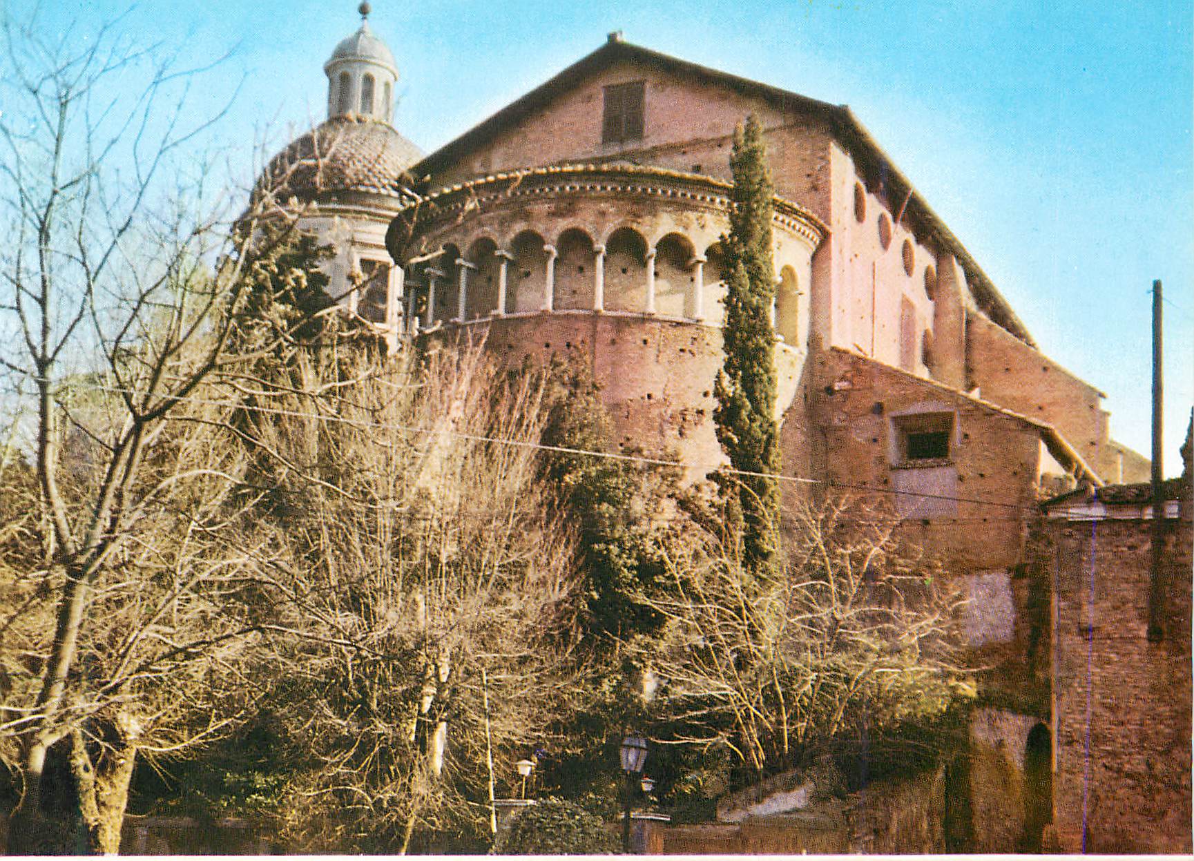 CPM Rome Basilique des Saints Jean et Paul sur le Celius Cote Abside