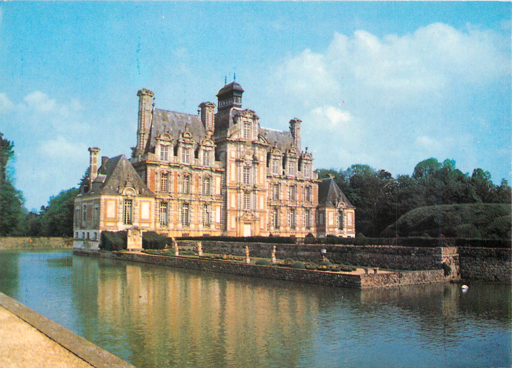 CPM Beaumesnil (Eur) son Chateau du XVIIe Siecle