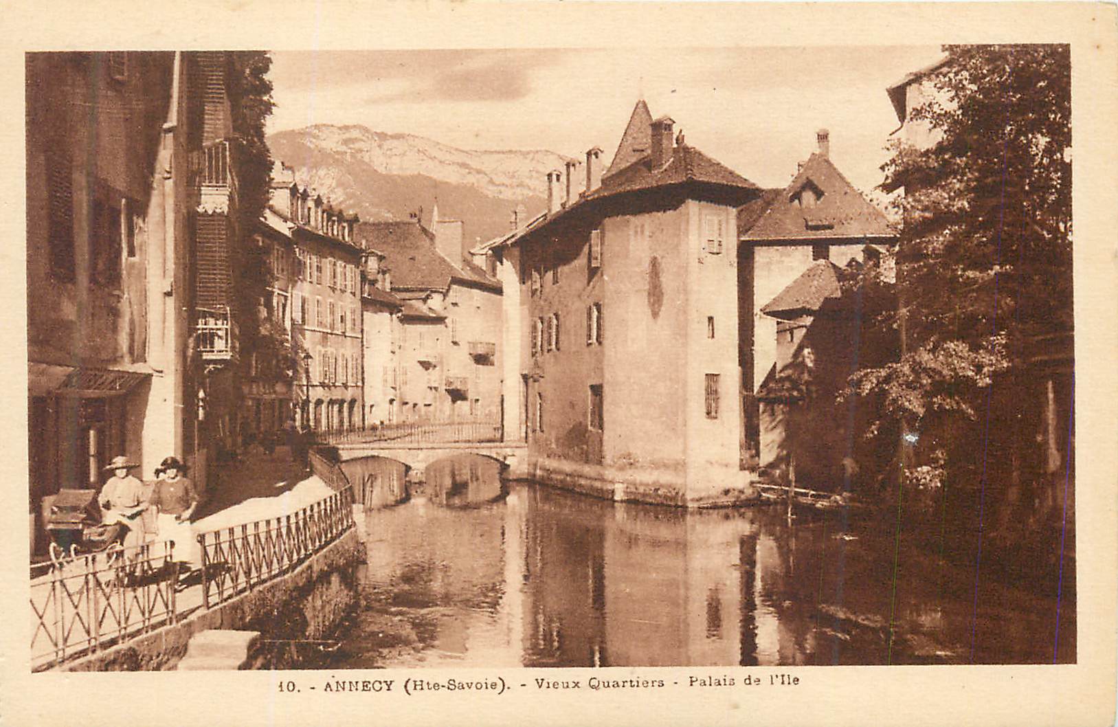 Annecy (Haute-Savoie) - Vieux Quartiers - Palais de l'Île