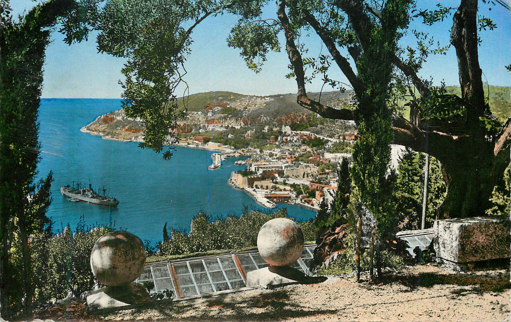CPM Villefranche sur Mer La Cote d'Azur Jardin Provencal