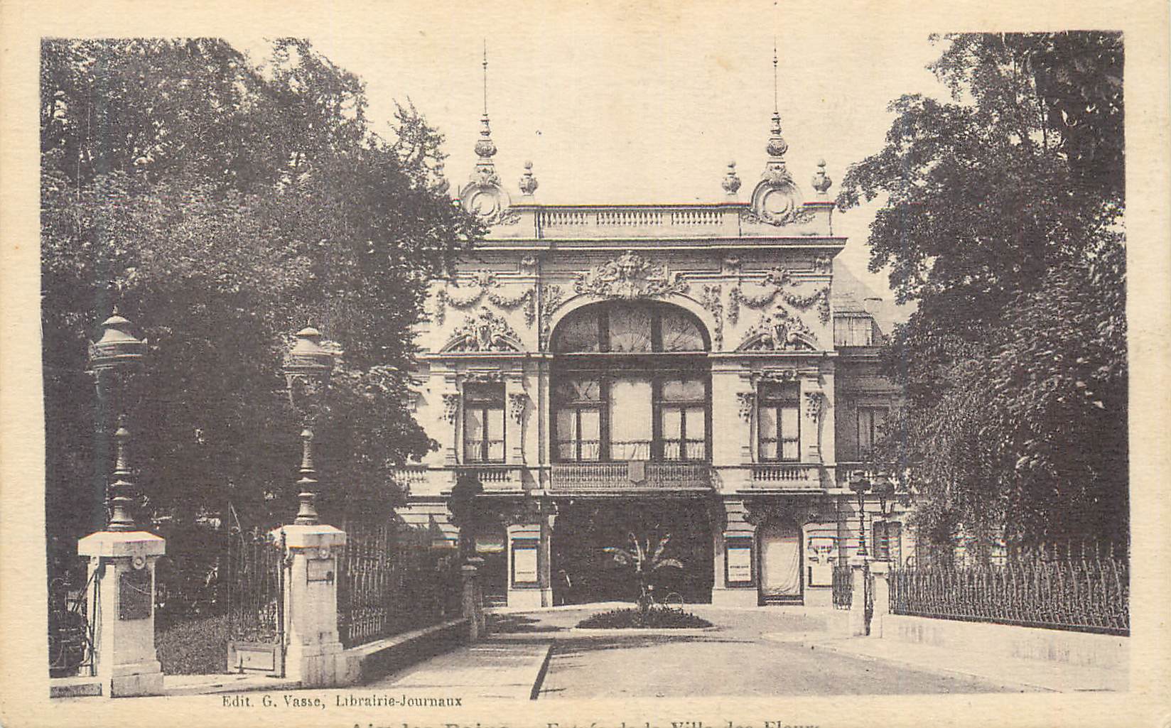 CPA Aix les Bains Entree de la villa des fleurs