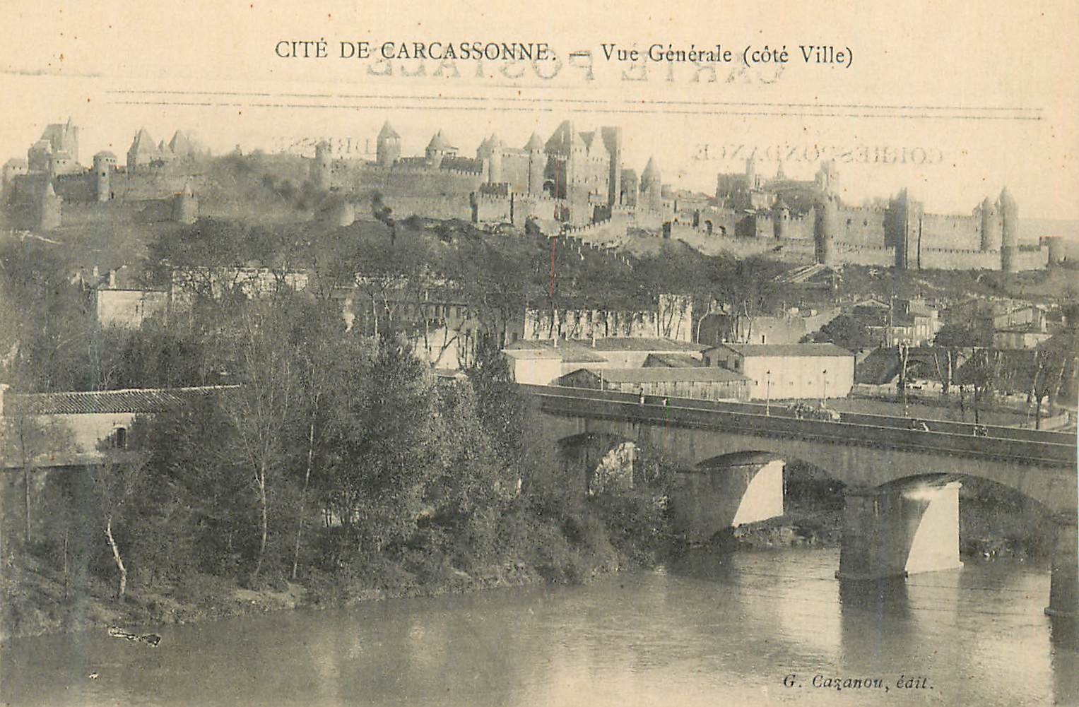 CPA Cite de Carcassonne Vue Generale (Cote Ville)