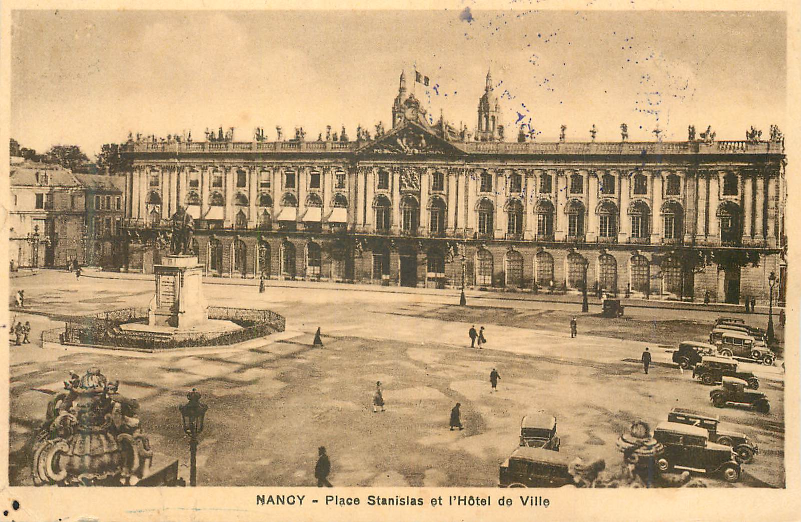 CPA Nancy Place Stanislas et l'Hotel de Ville