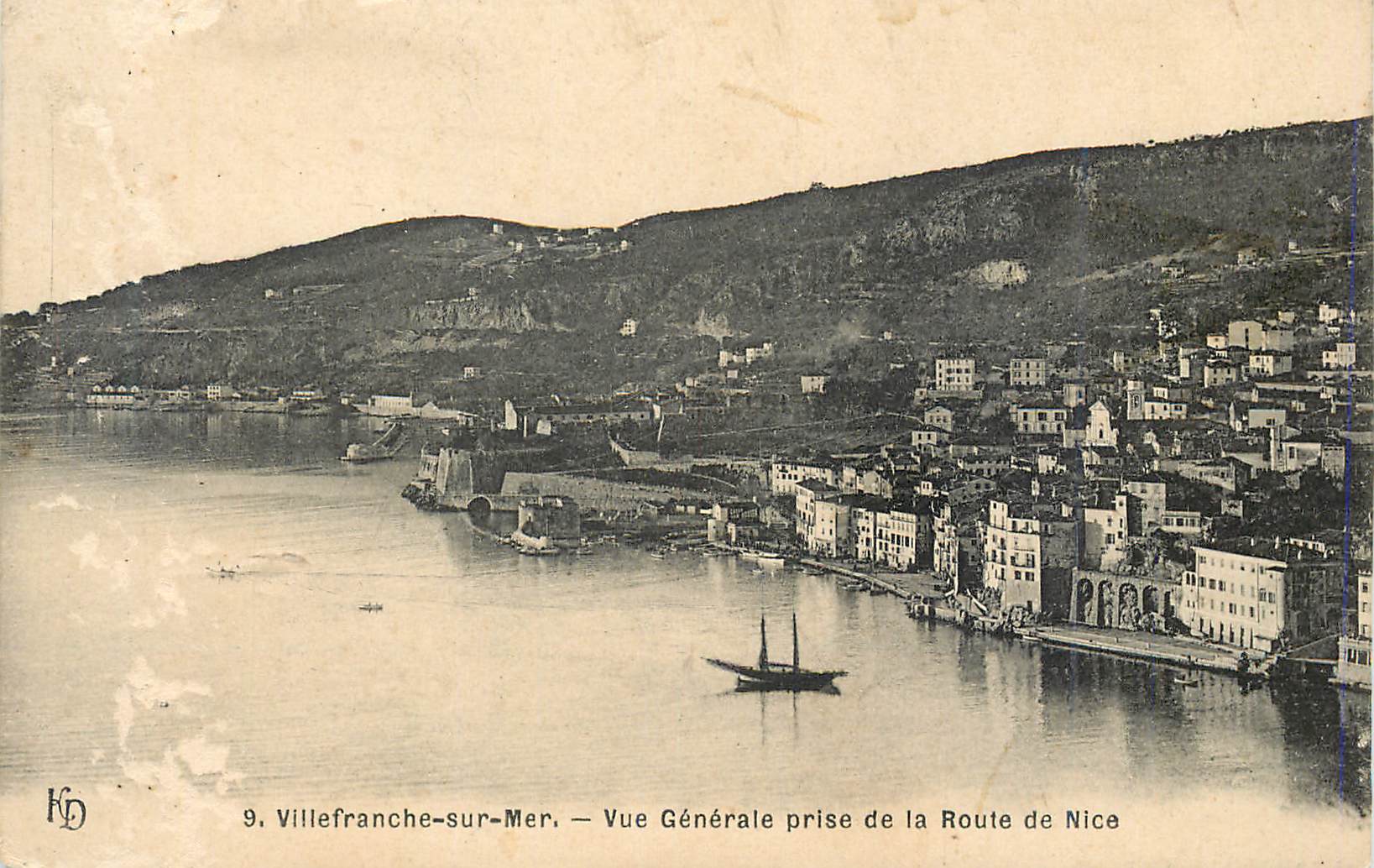 Villefranche-sur-Mer — Vue Générale prise de la Route de Nice — n°9