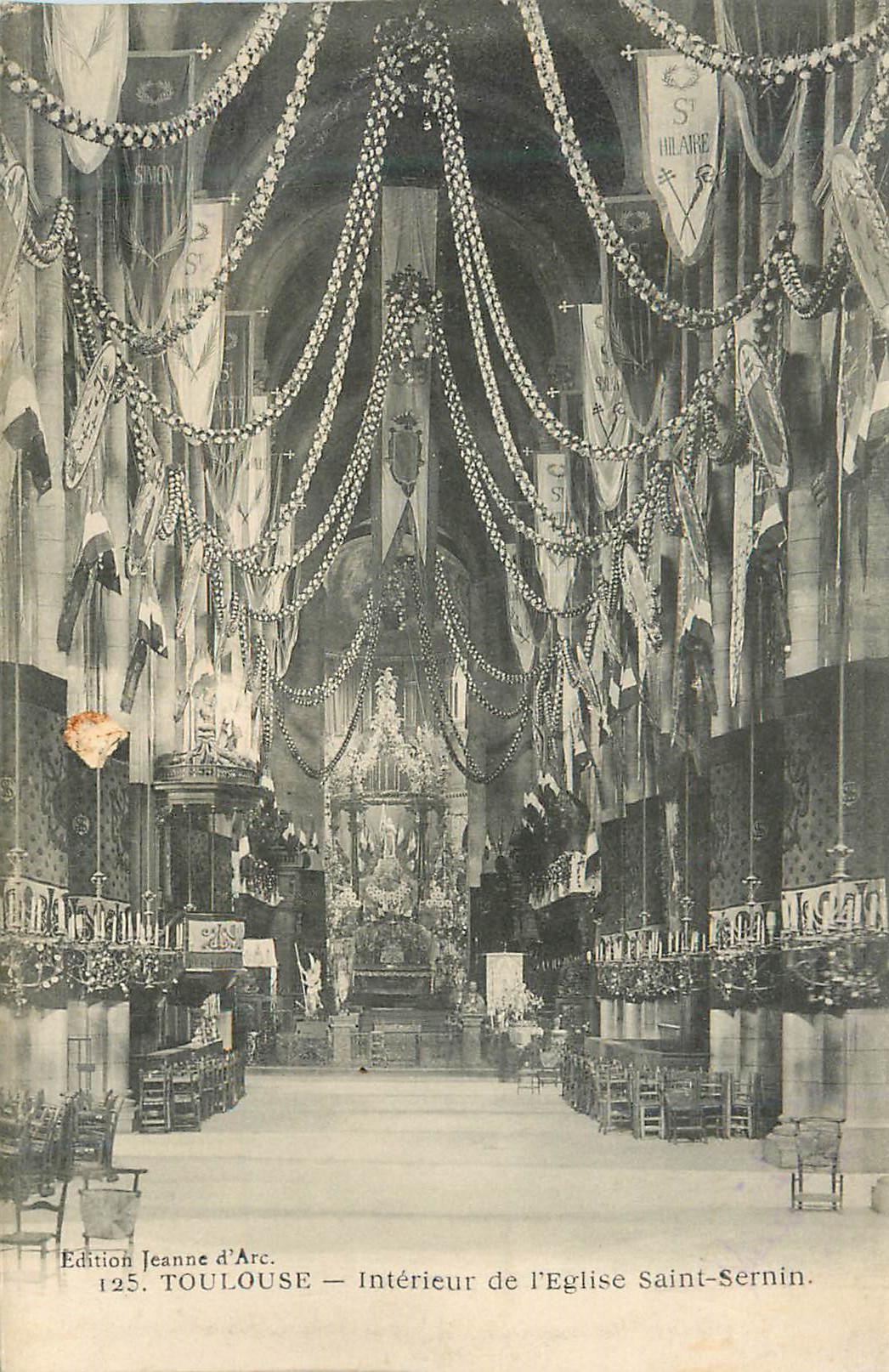 CPA Toulouse Interieur de l'Eglise Saint Sernin
