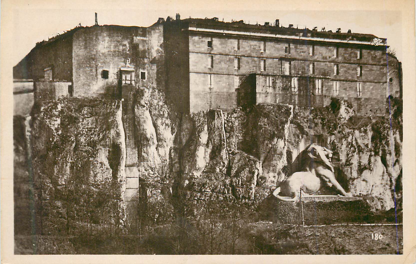 Fontaine du Lion — Rome — série 180