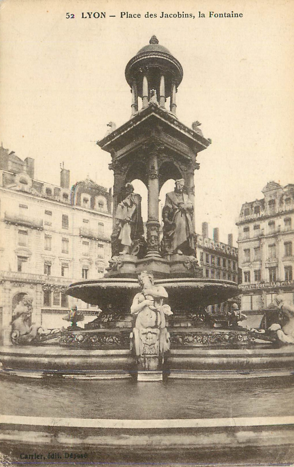 CPA Lyon Place des Jacobins La Fontaine