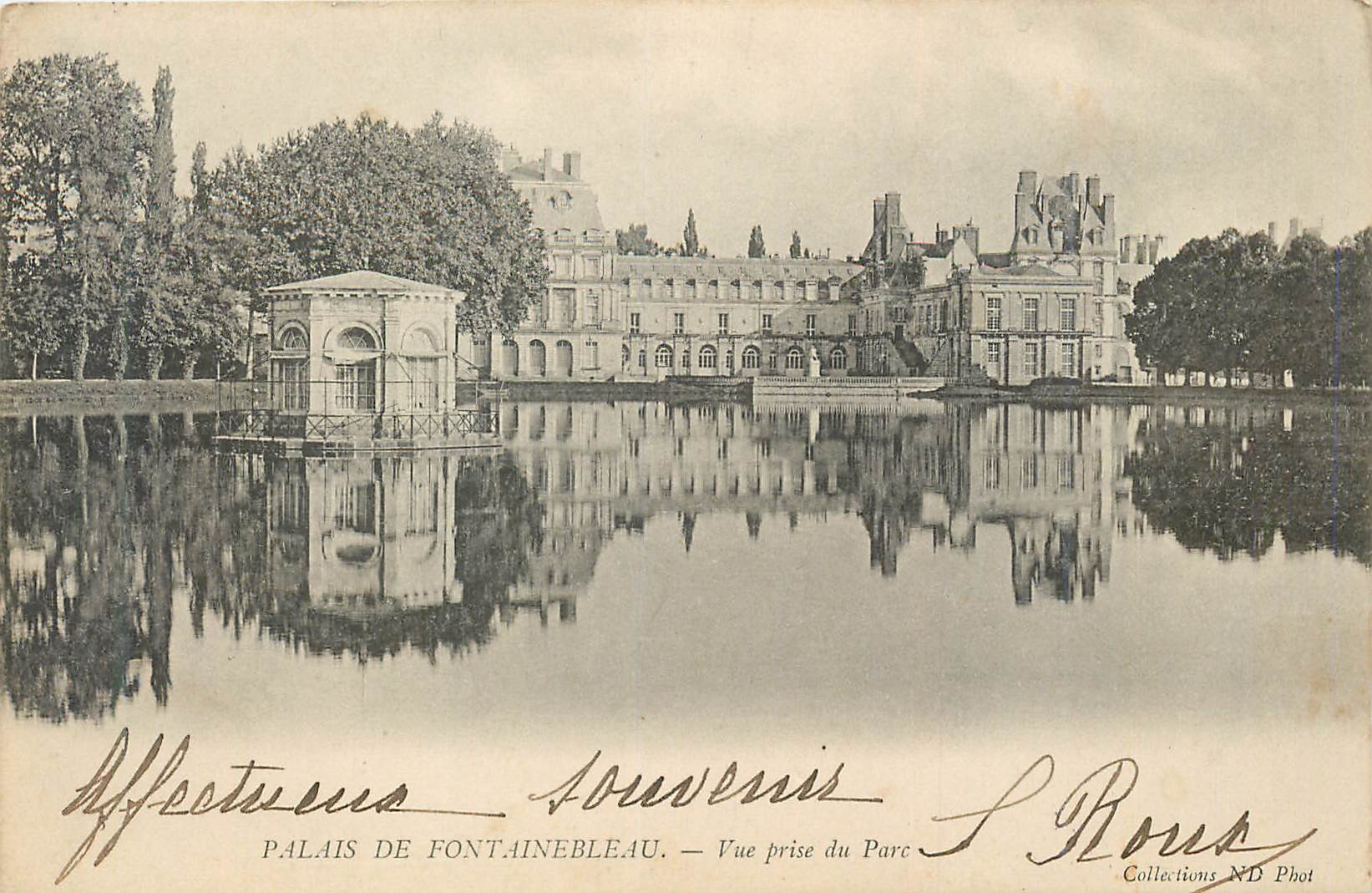 Schloss Fontainebleau — Blick vom Park — Collections ND Phot