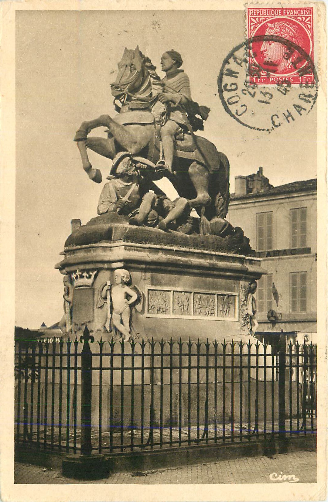 CPA Cognac (Charente) Statue Francois Ier (Etex Sculpt arch)