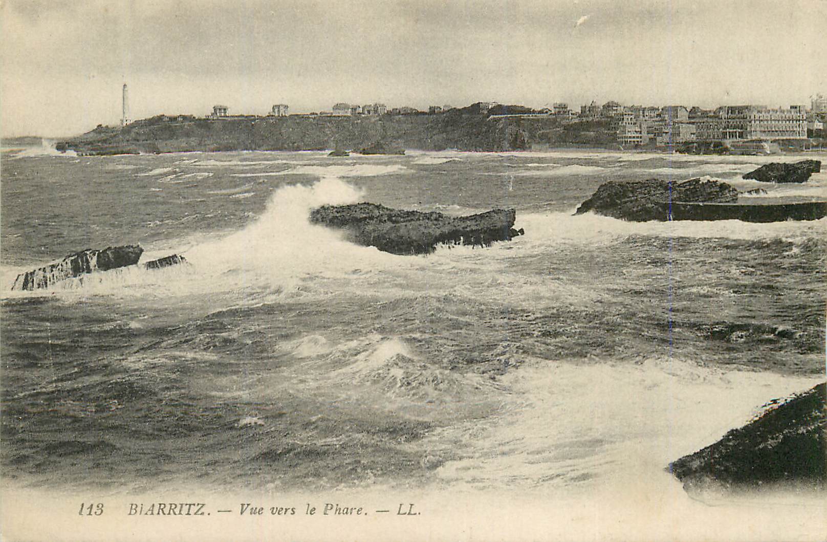 CPA Biarritz Vue Vers le Phare