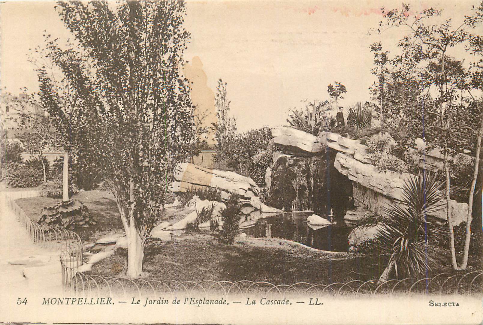CPA Montpellier Le Jardin de l'Esplanade La Cascade