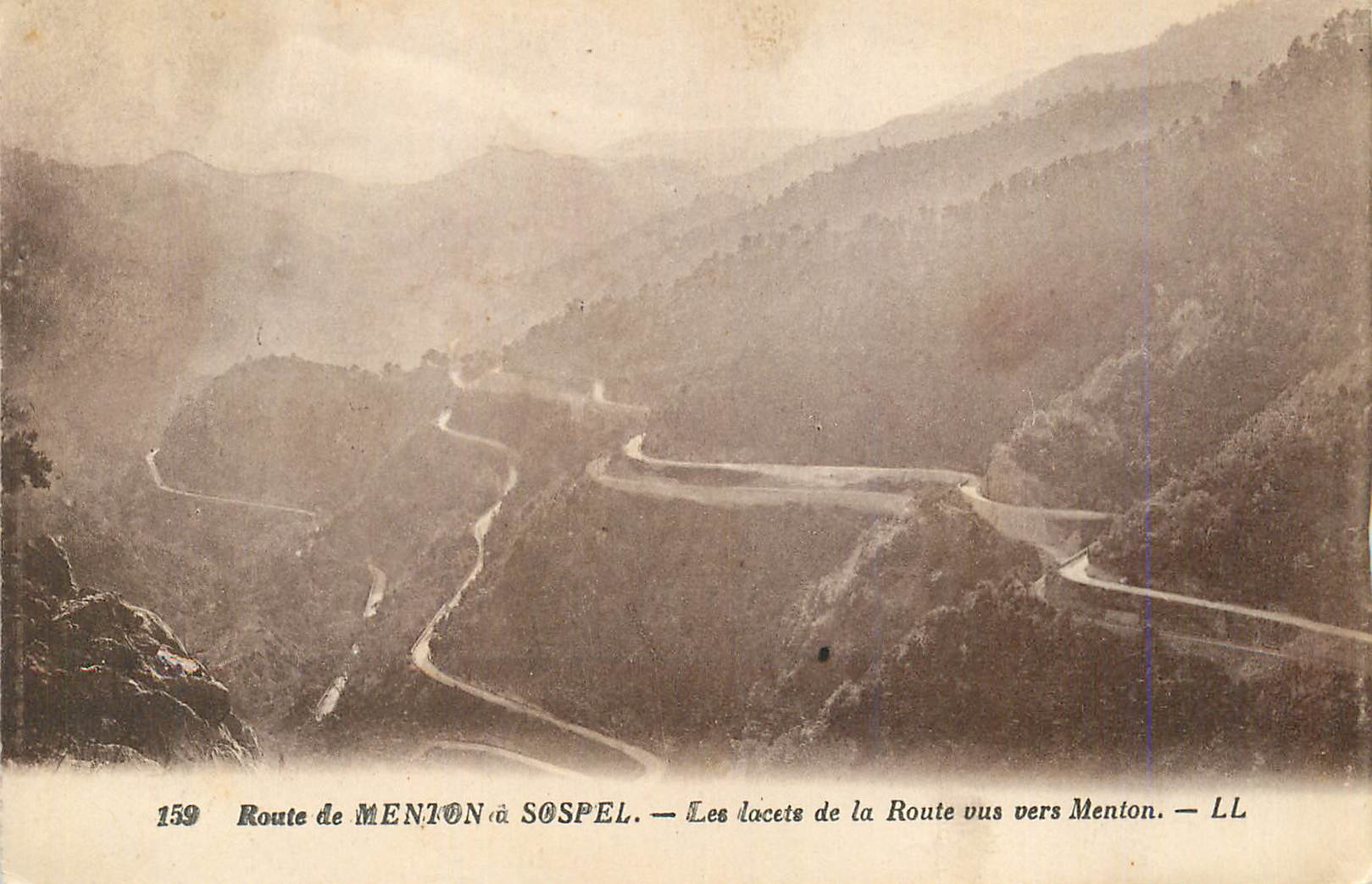 CPA Route de Menton a Sospel Les Lacets de la Route vus ves Menton