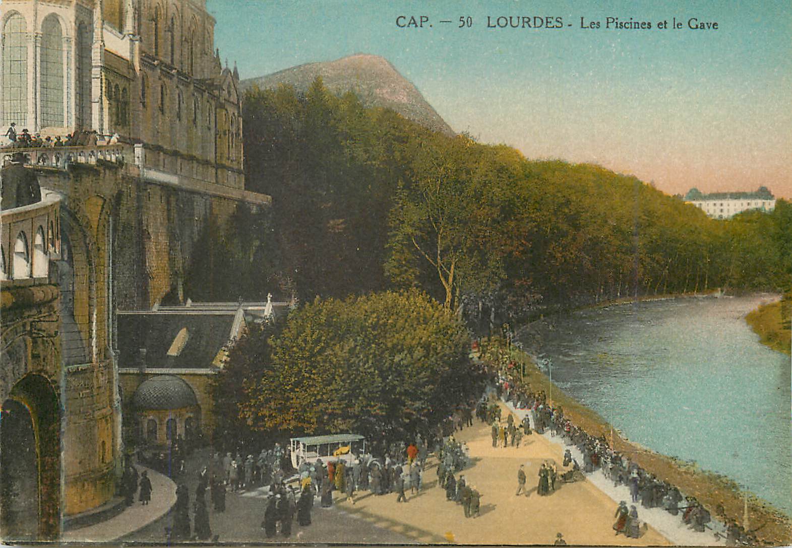 CPA Lourdes Les Piscines et le Gave