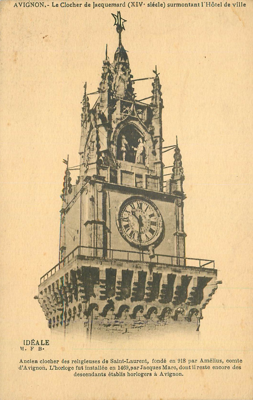CPA Avignon Le Clocher de Jacquemard (XIVe Siecle) Surmantant l'Hotel de Ville