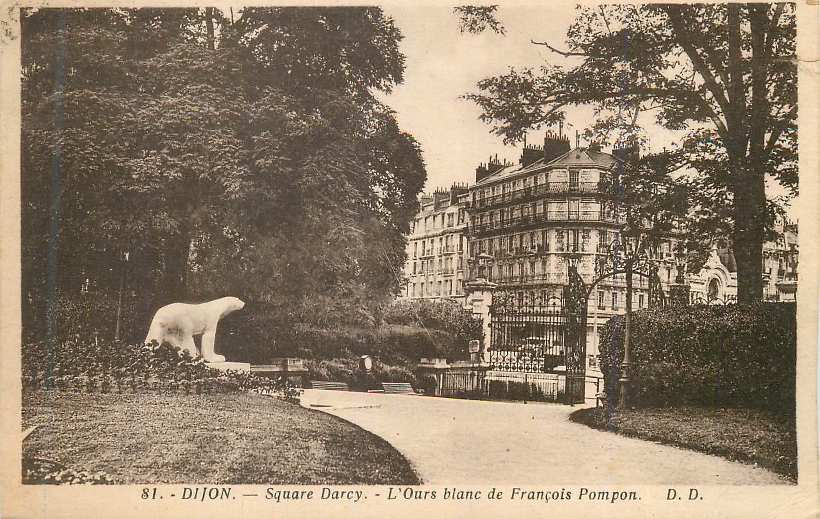 CPA Dijon Square Darcy L'Ours Blanc de Francois Pompon