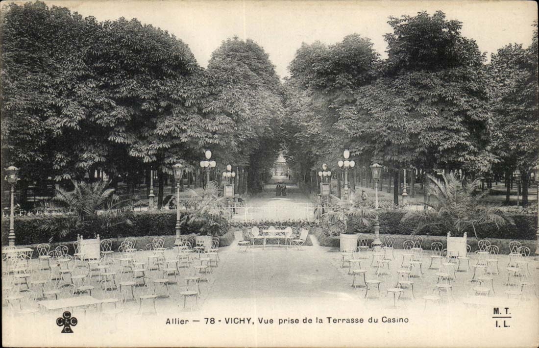 Vichy CPA Vue prise de la terrasse du casino