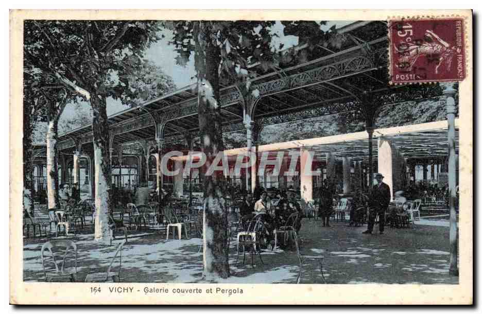 Vichy CPA Galerie couverte et Pergola