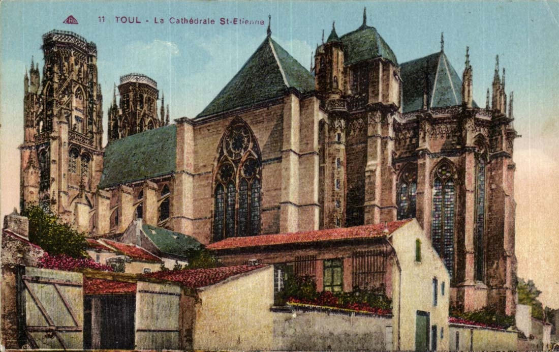 Toul CPA La cathedrale St Etienne