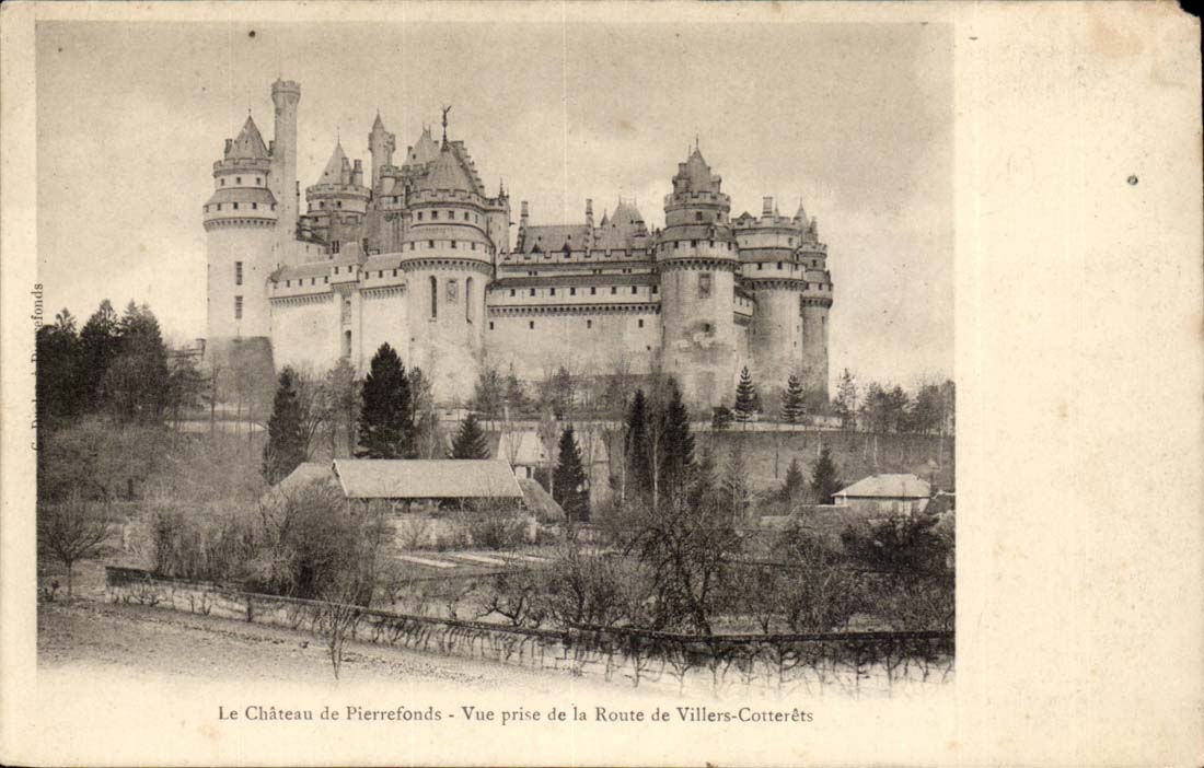 Schloss Pierrefonds — Ansicht von der Straße nach Villers-Cotterêts — G. Doutrel — n° 1238