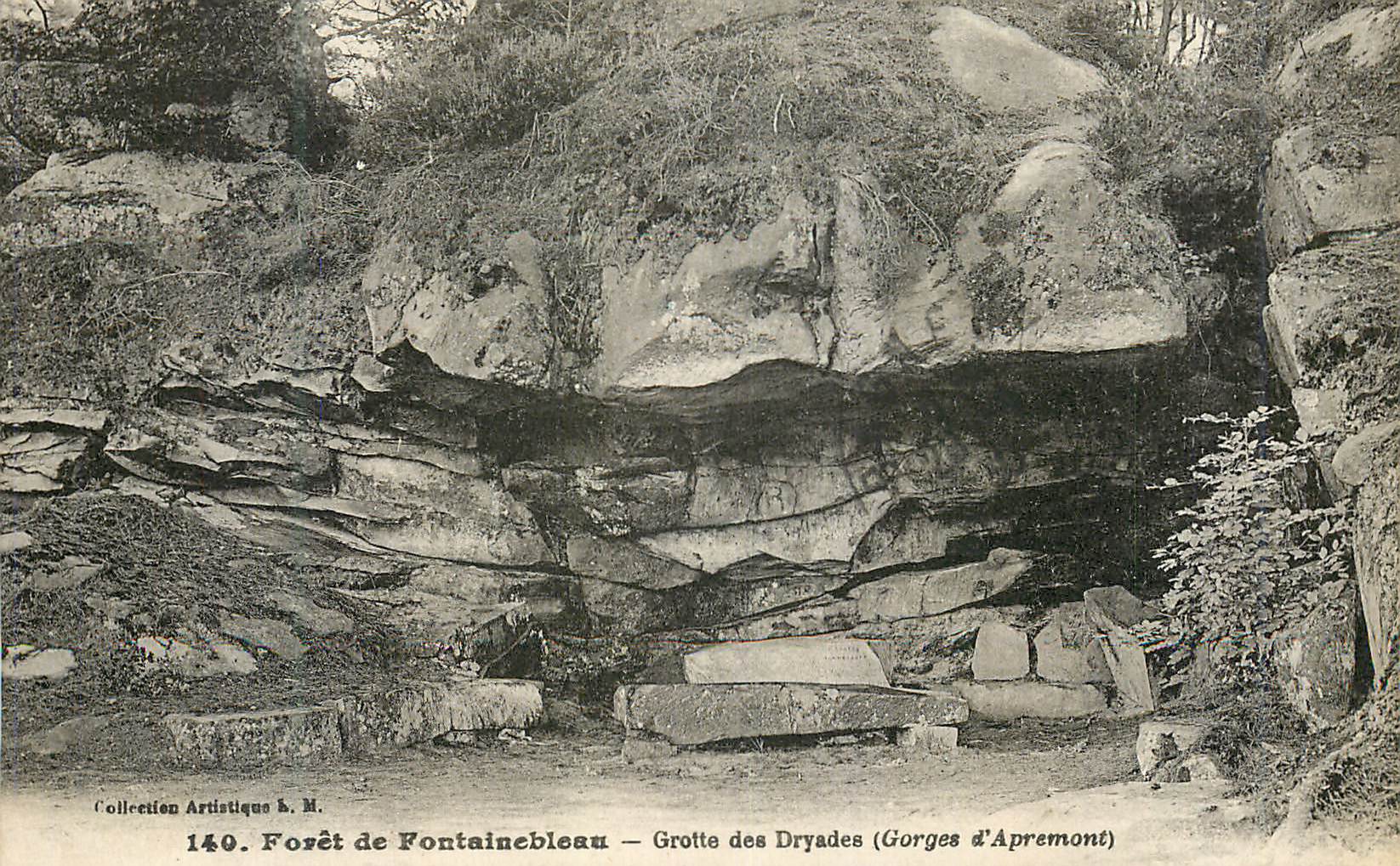 Woud van Fontainebleau — Grot van de Nymphes (Grotten van Apremont) — Artistieke Collectie h. M. n° 140