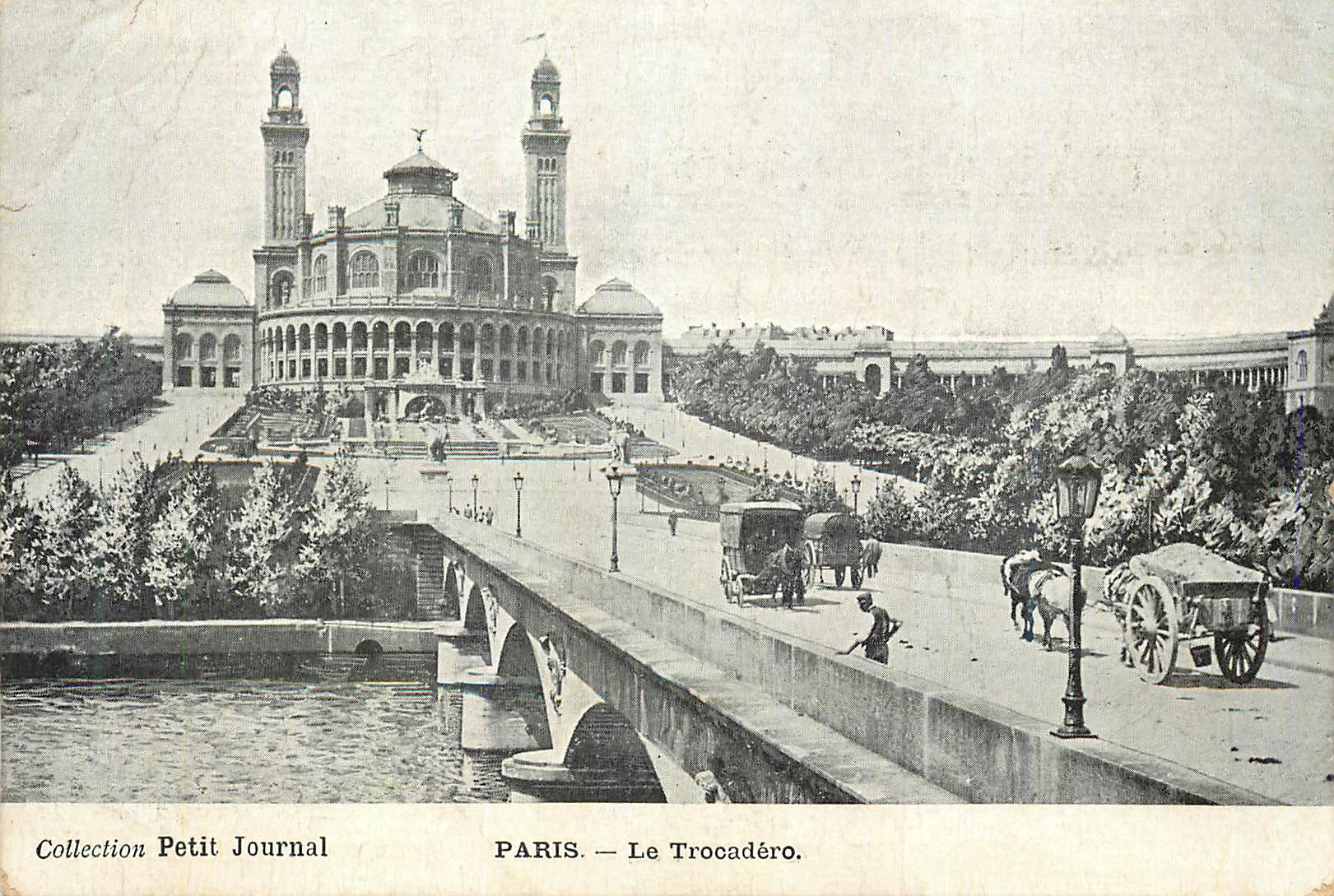 CPA Paris Le Trocadero Attelage (animee)