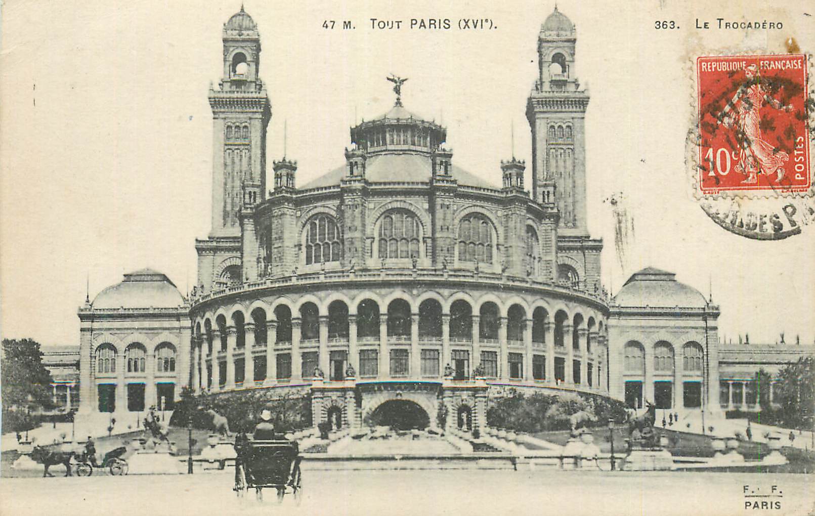 CPA Tour Paris (XVIe) Le Trocadero