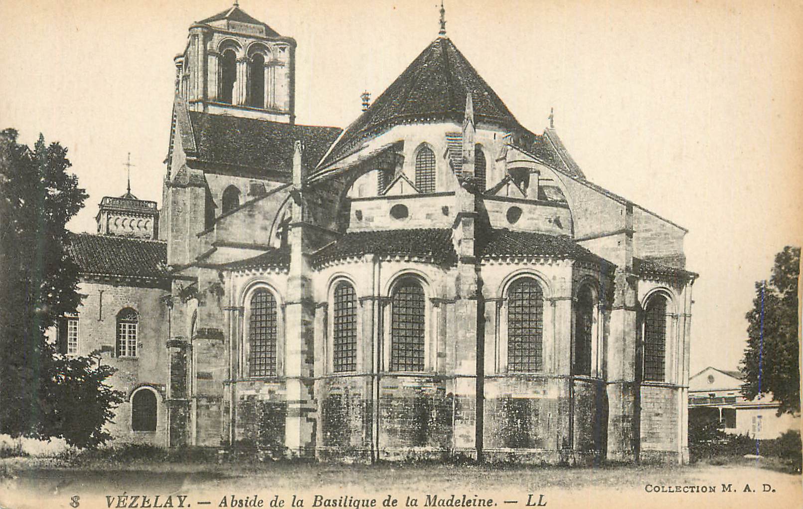 CPA Vezelay Abside de la Basilique de la Madeleine