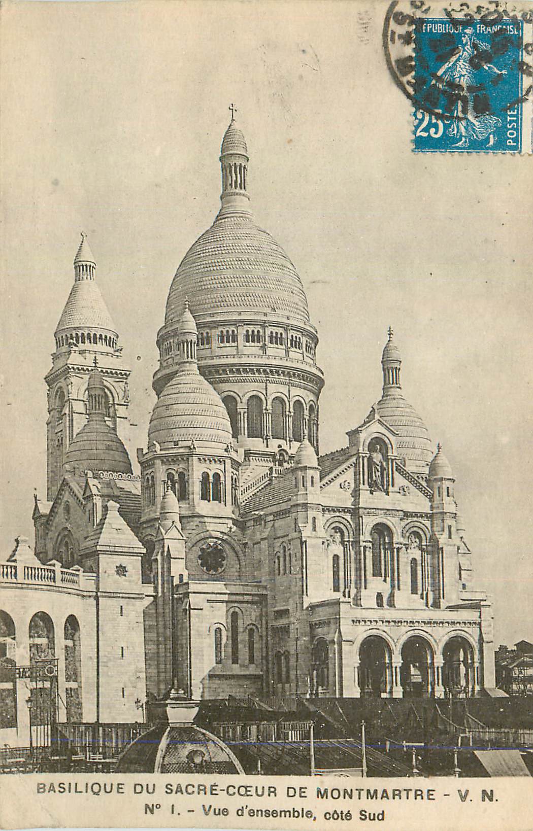CPA Basilique du Sacre Coeur de Montmartre Vue d'ensemble Cote Sud